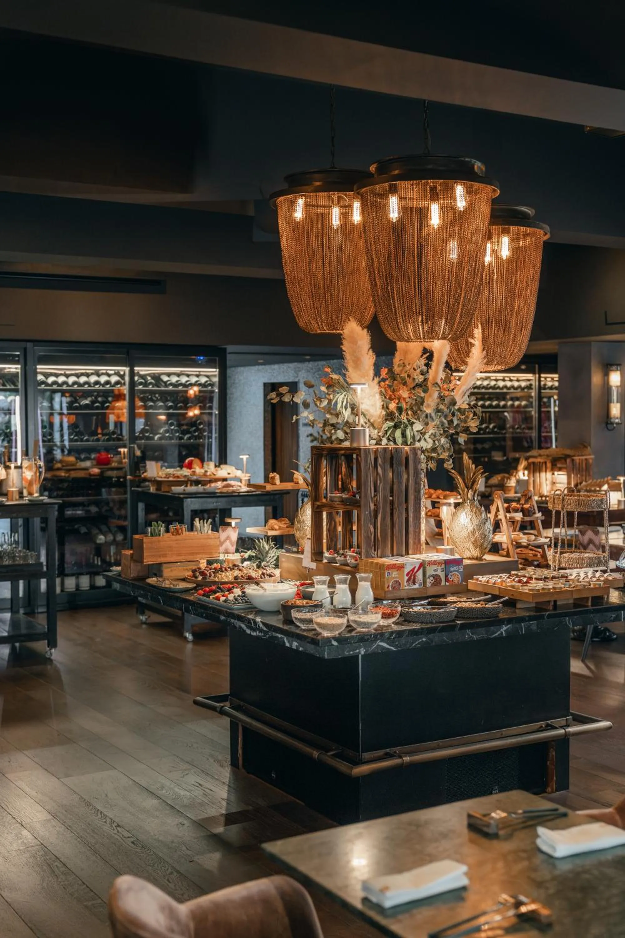 Restaurant/places to eat in Boho Club