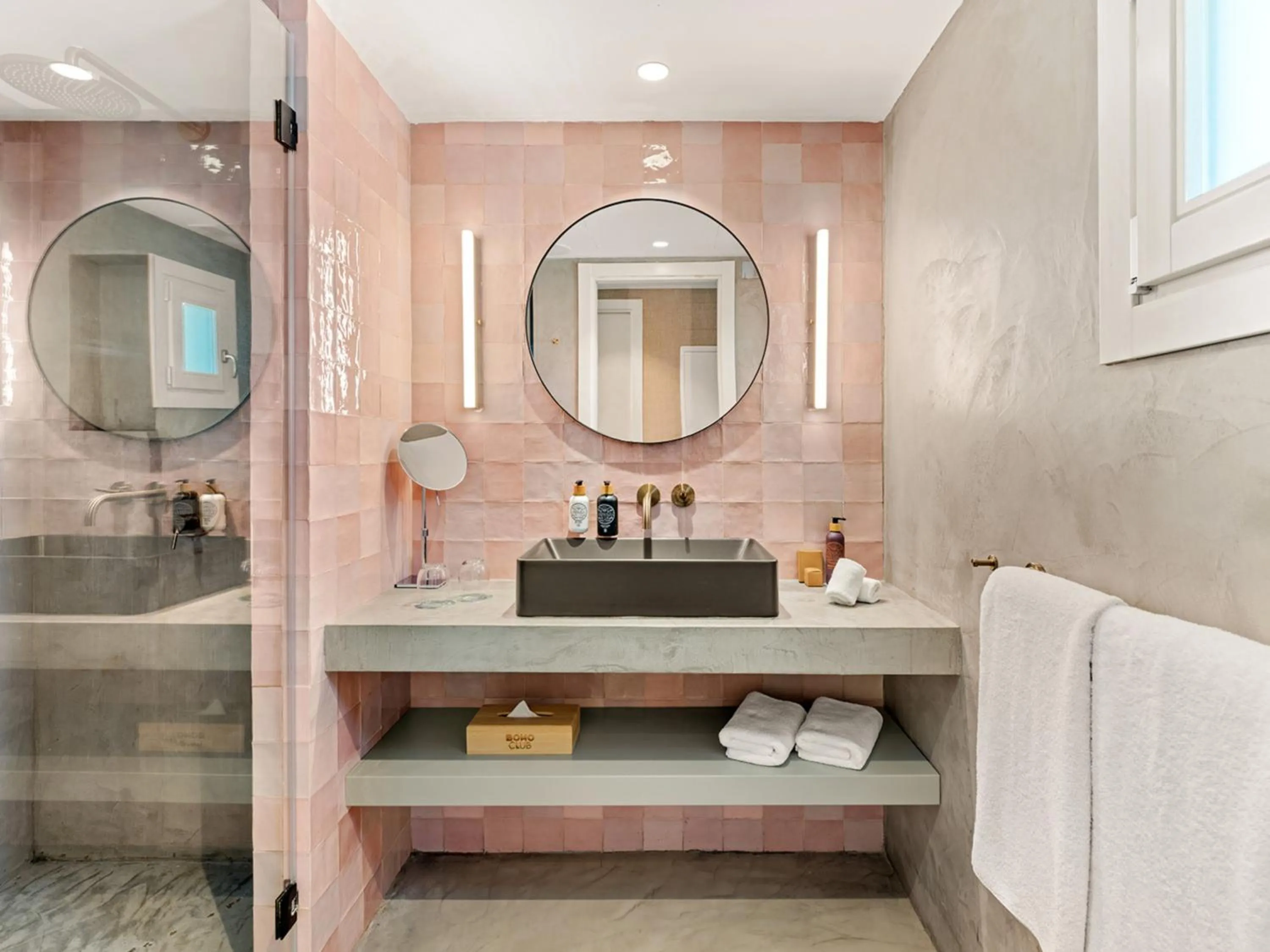 Bathroom in Boho Club