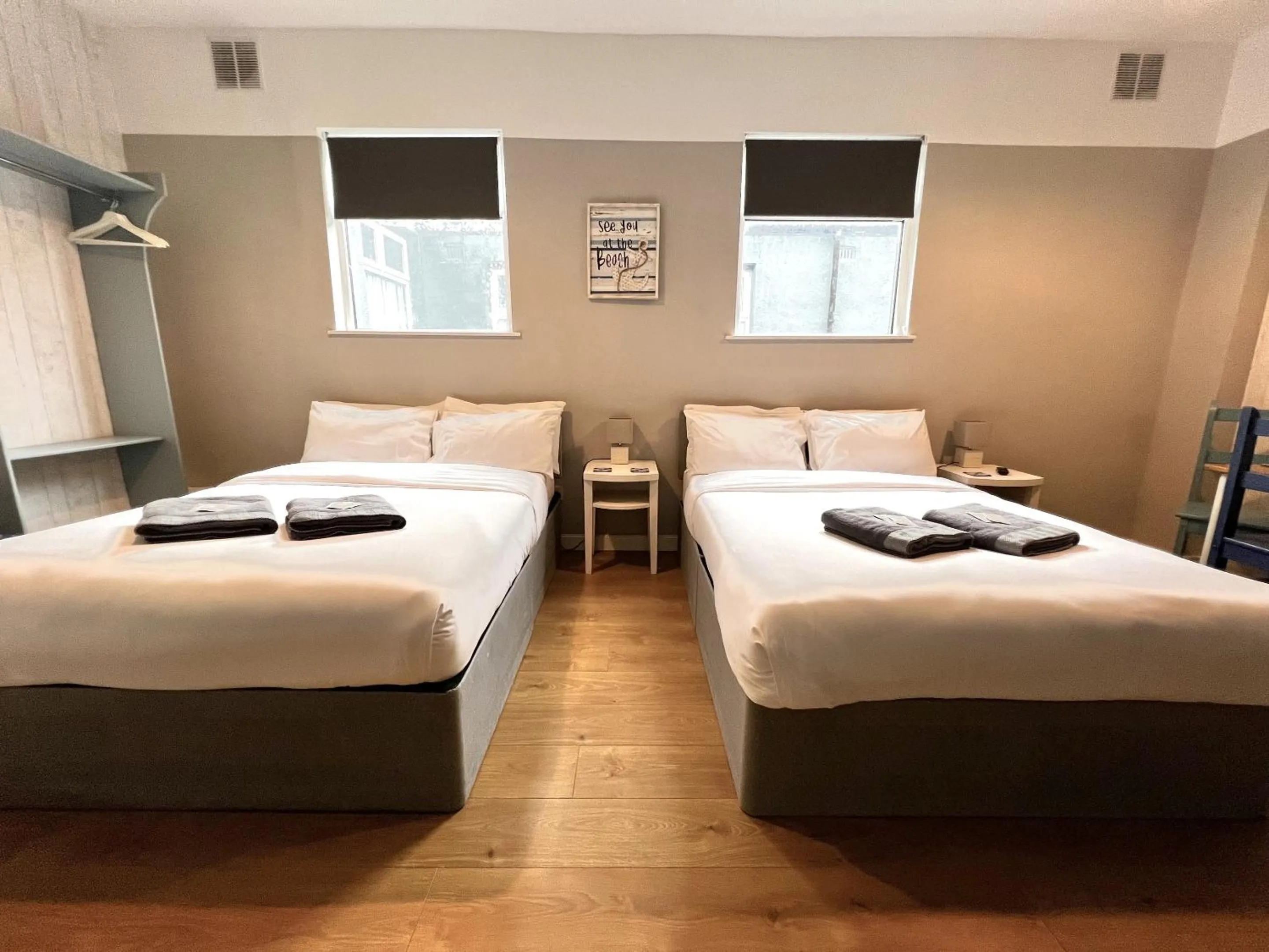 Bedroom, Bed in Central Cove Guesthouse