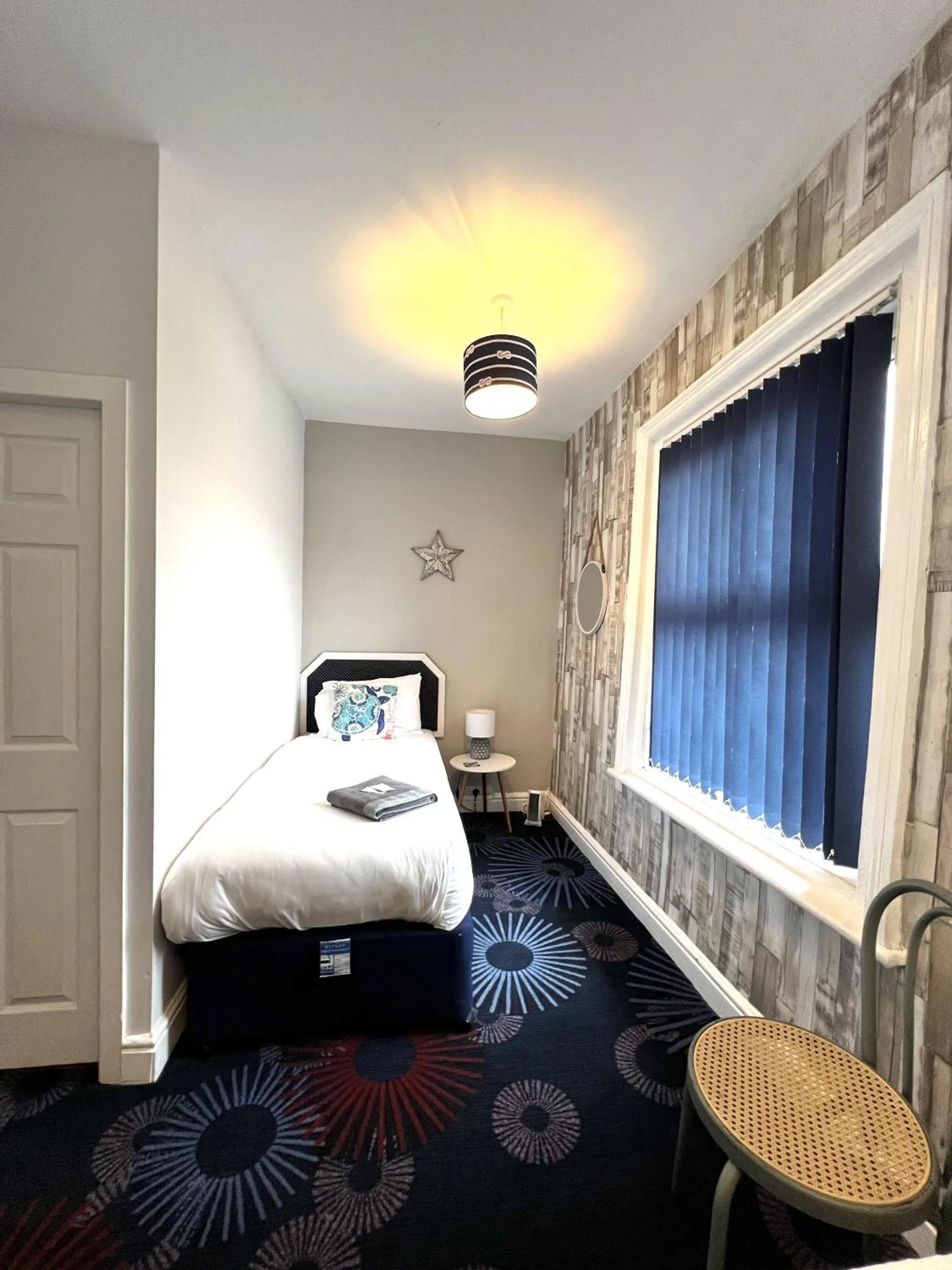 Bedroom, Bed in Central Cove Guesthouse