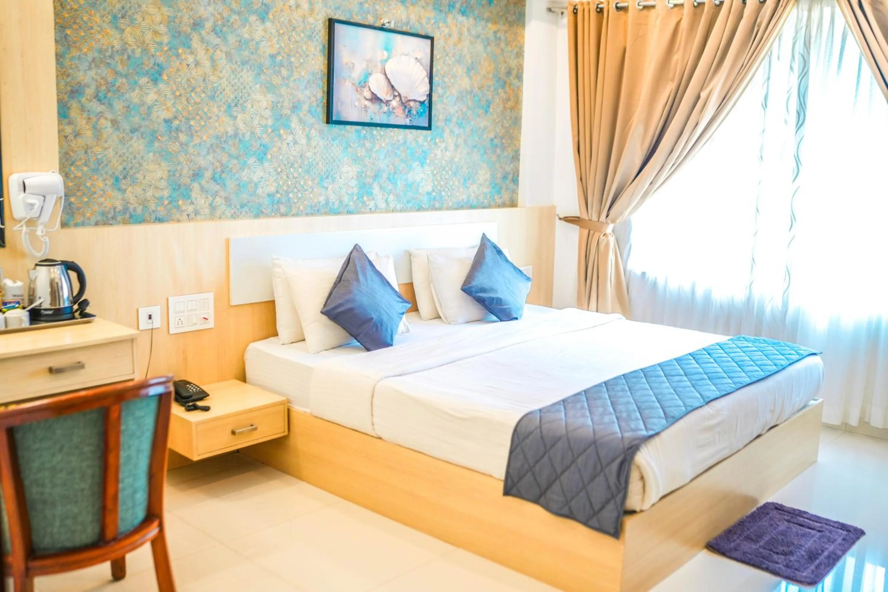 Bedroom, Bed in Athirappilly Rainland Resort