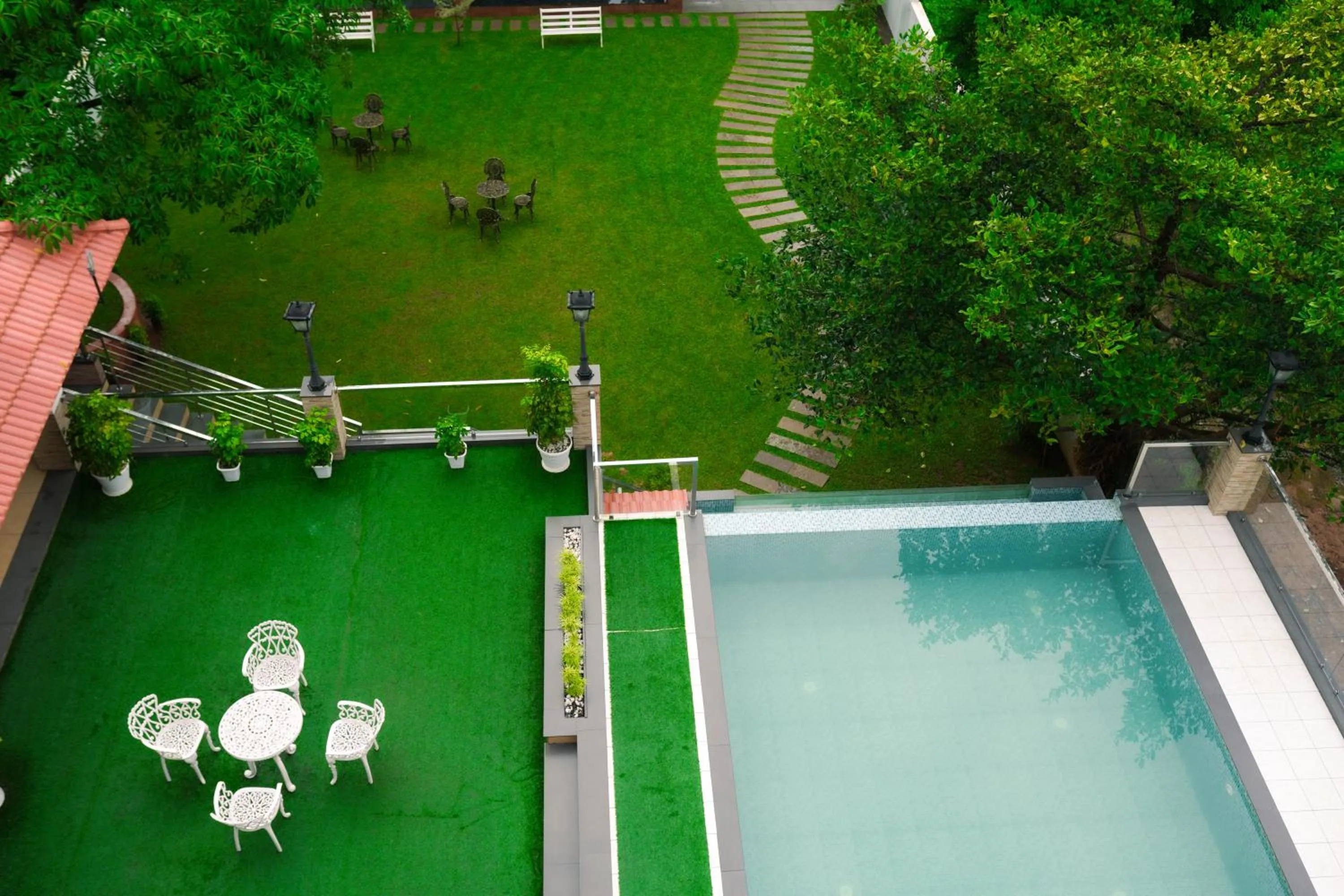 Garden in Athirappilly Rainland Resort