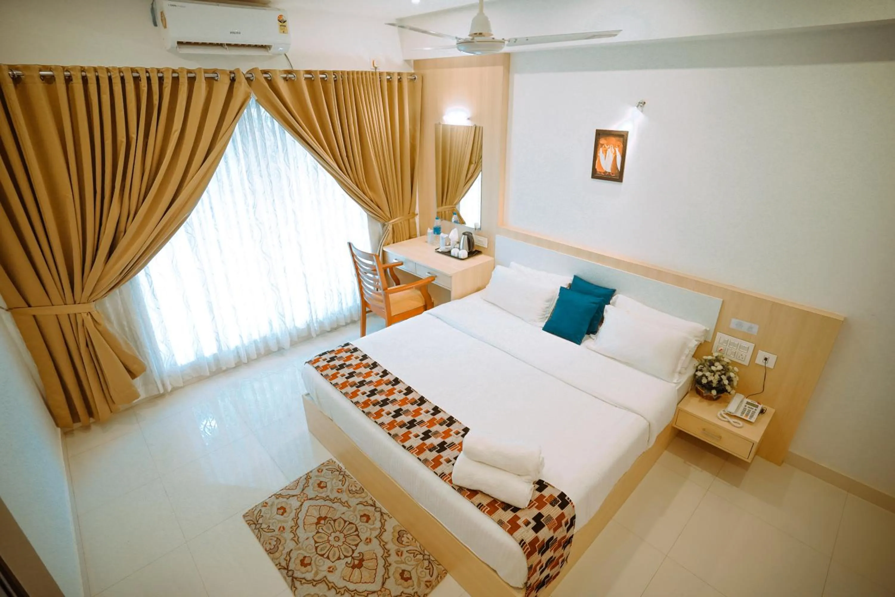 Bedroom, Bed in Athirappilly Rainland Resort