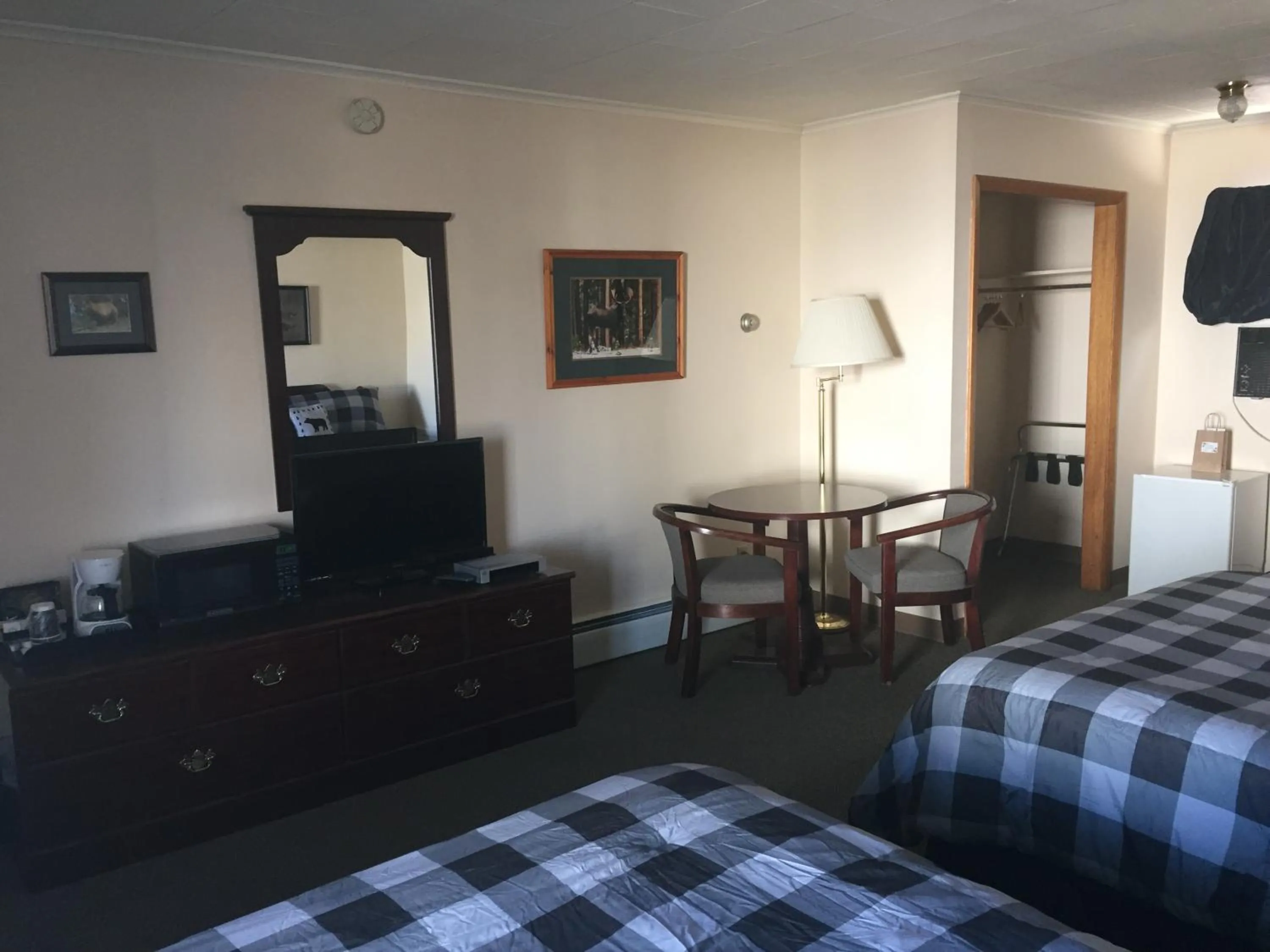 TV and multimedia in Mansion House Motel