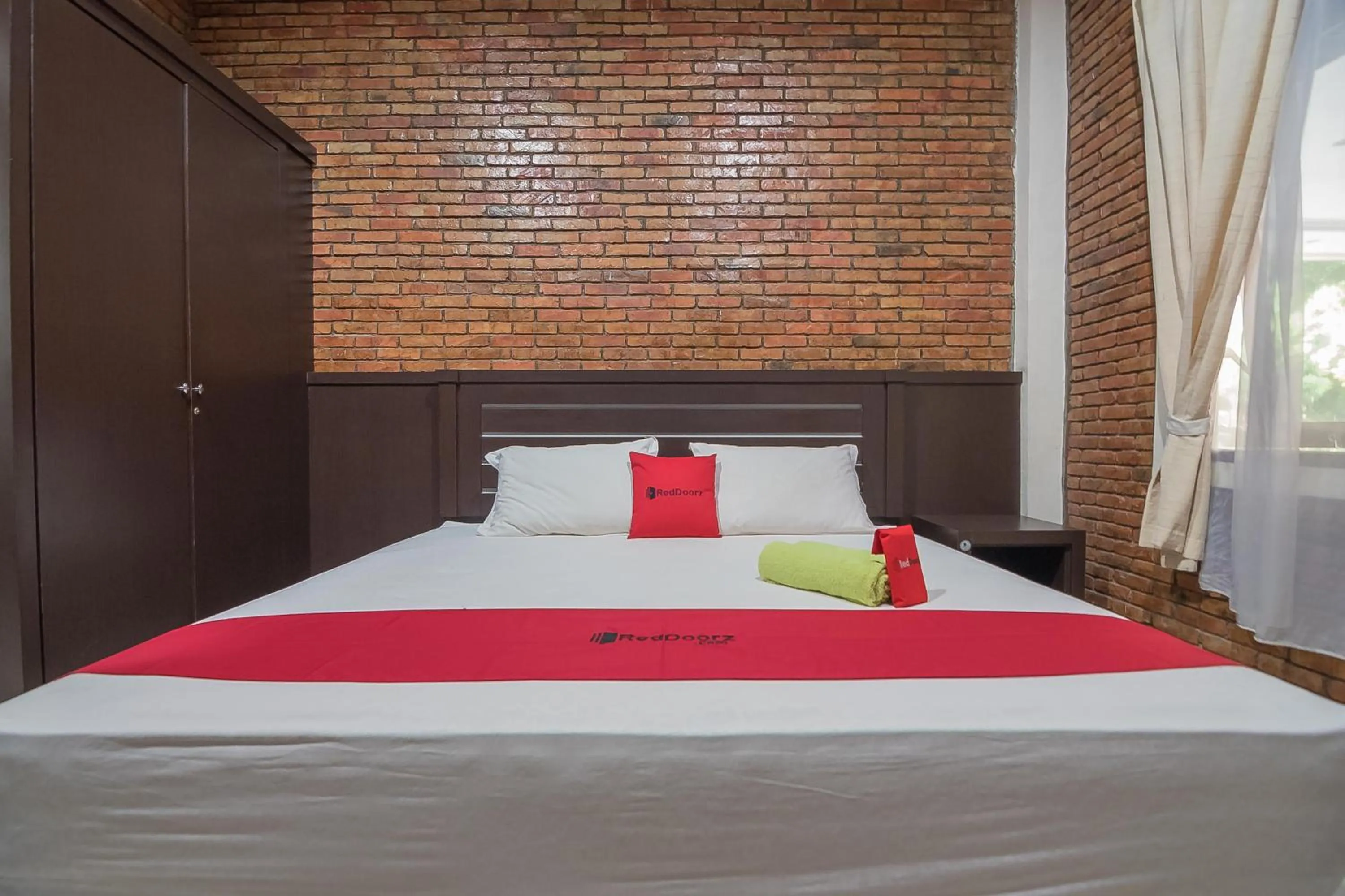 Bed in RedDoorz Plus near Cambridge City Square 2 Medan