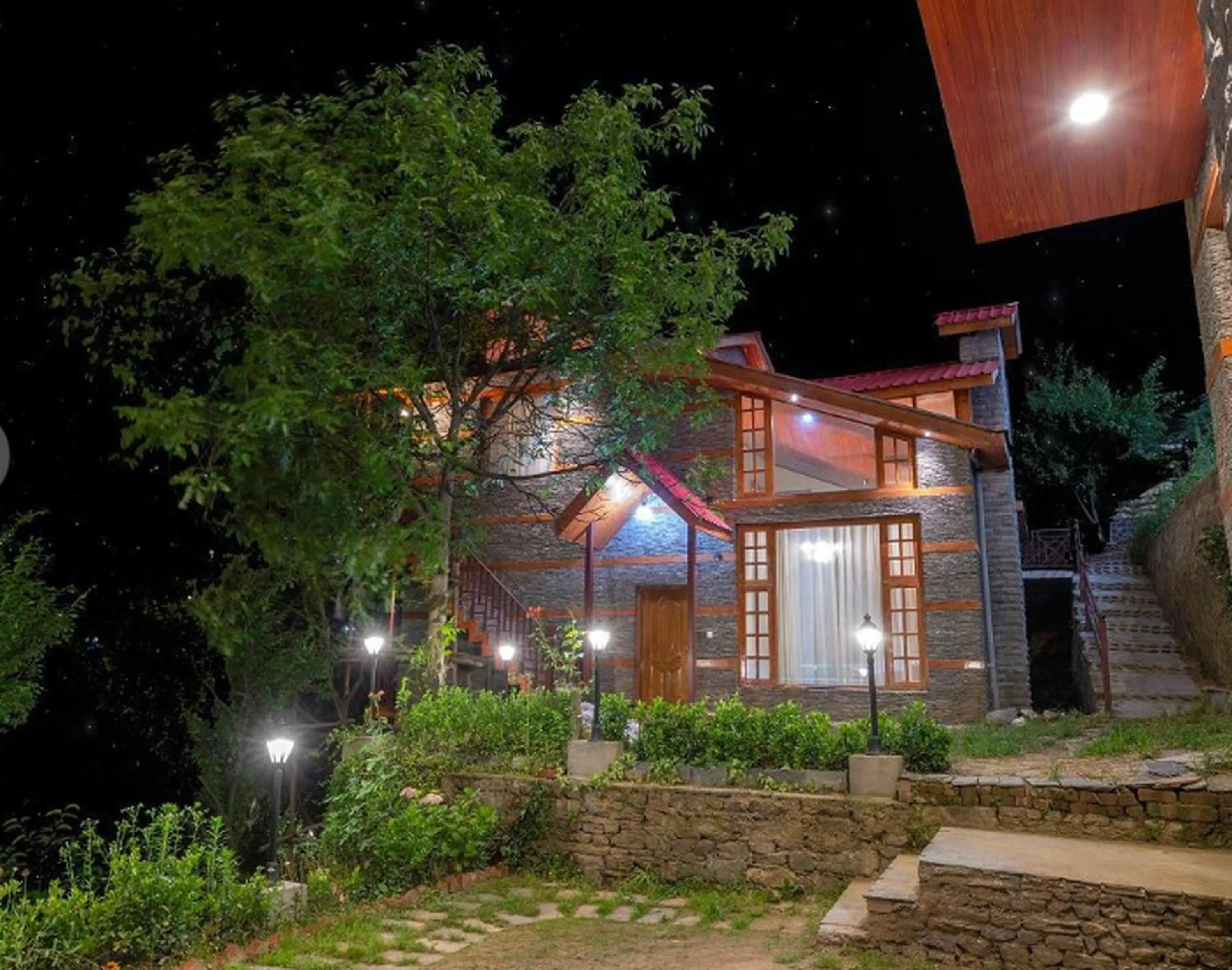 Property building in Regenta Inn by Riverside Manali