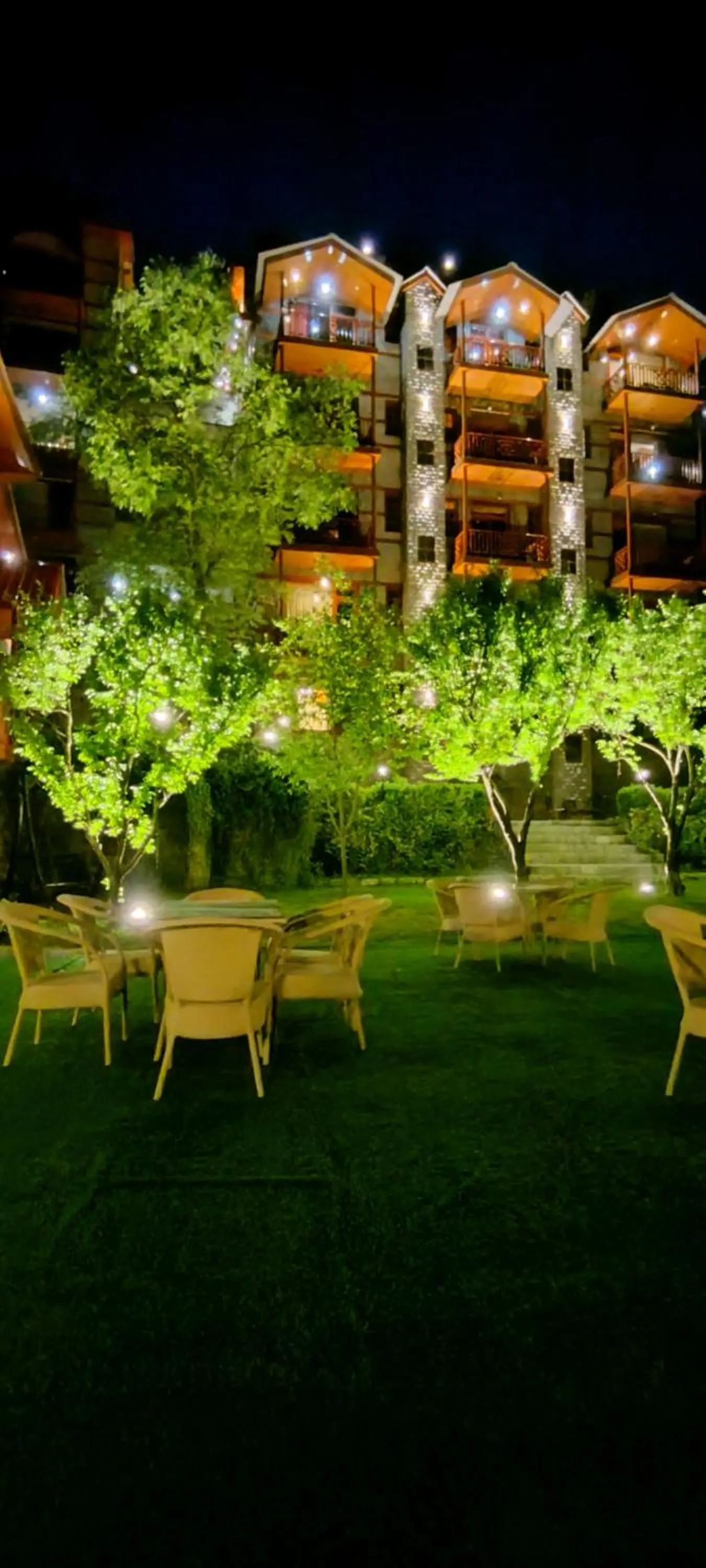 Facade/entrance in Regenta Inn by Riverside Manali