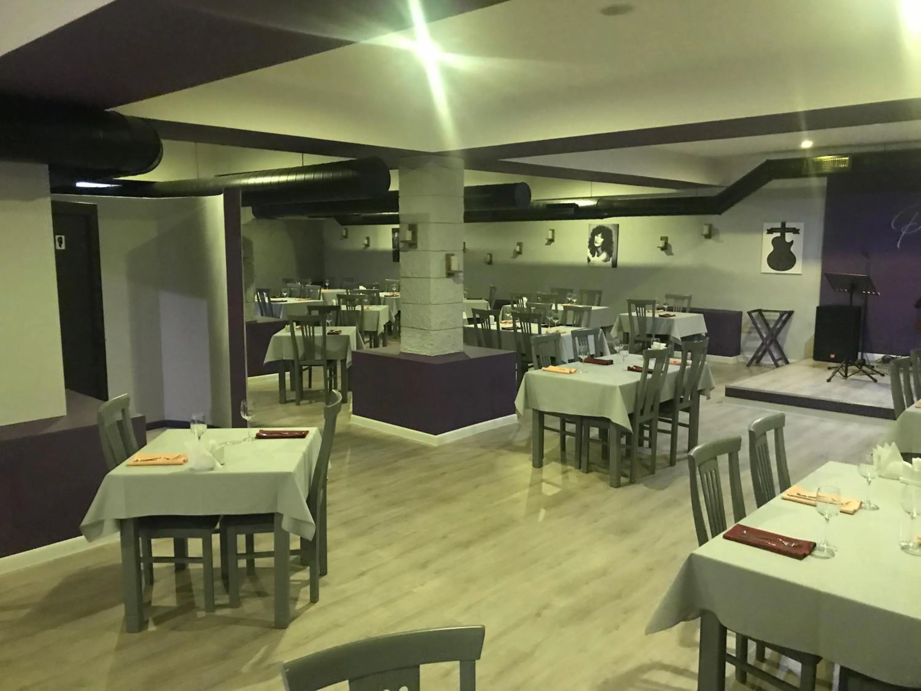 Restaurant/places to eat in Teryan Pushkin Apart Hotel