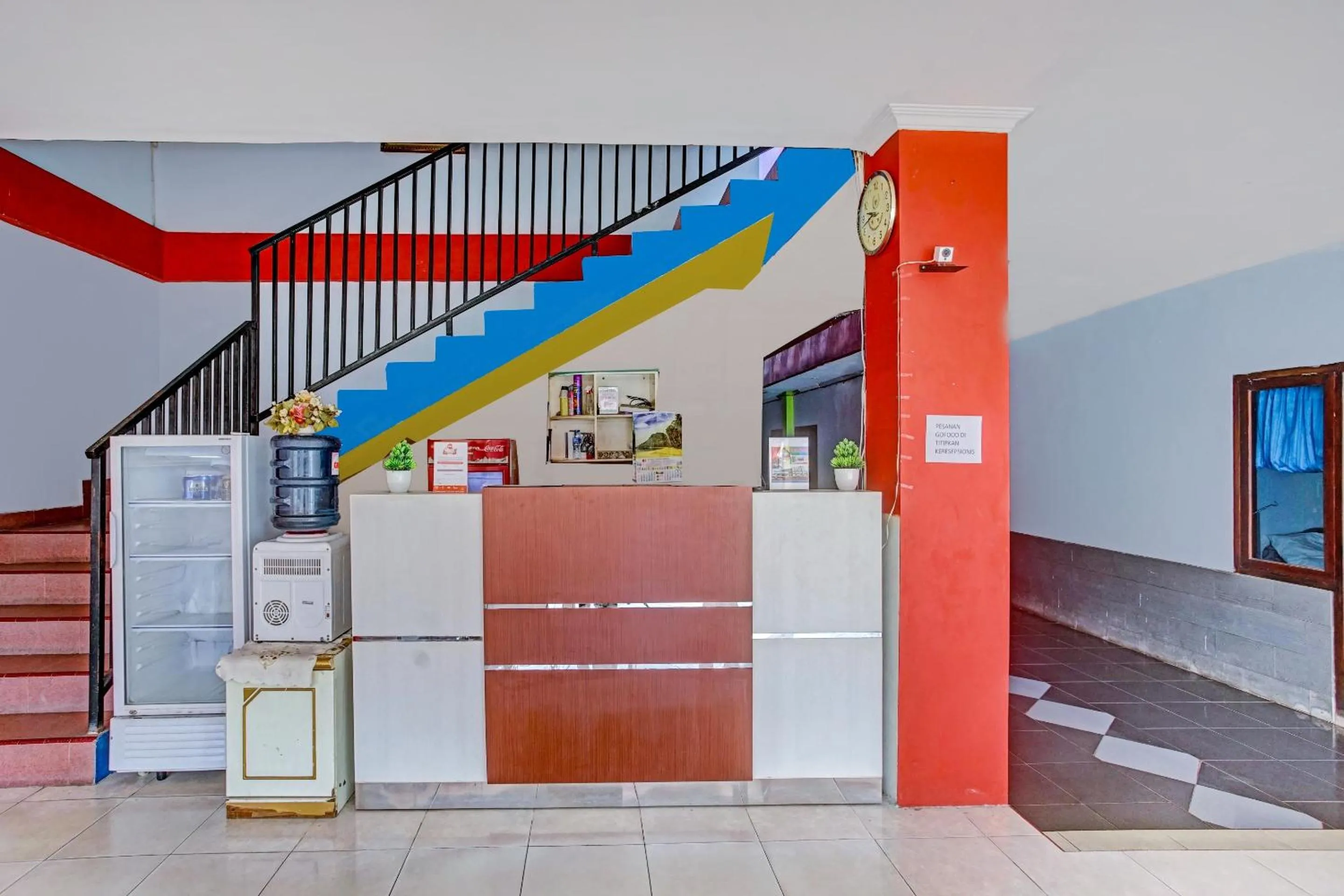 Lobby or reception in Hotel O Enggal Near Gor Saburai Formerly Hotel Pelangi