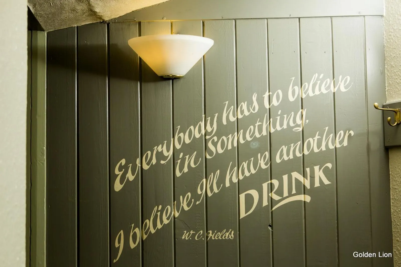 Lounge or bar in The Golden Lion Inn