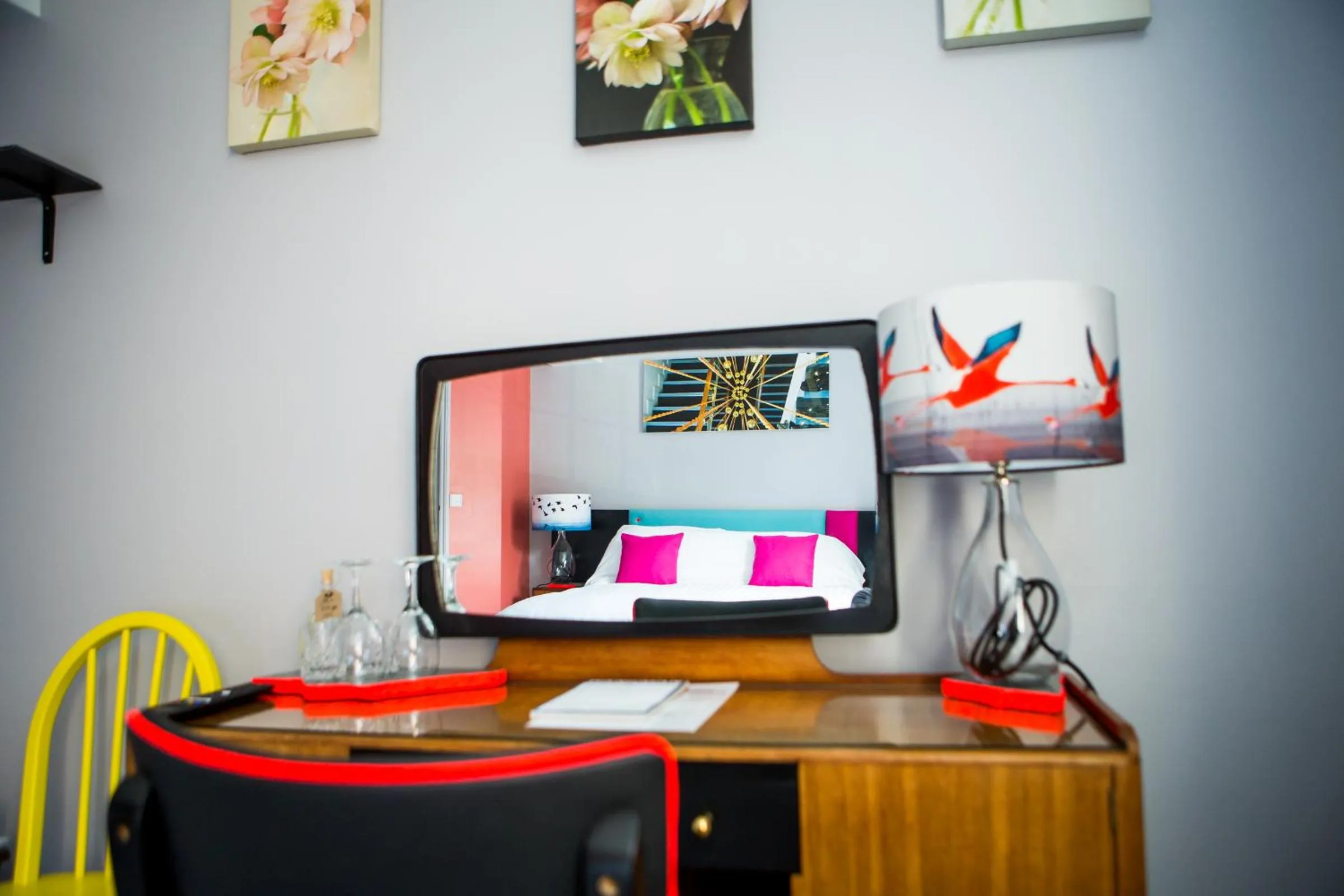 Bedroom in The Golden Lion Inn