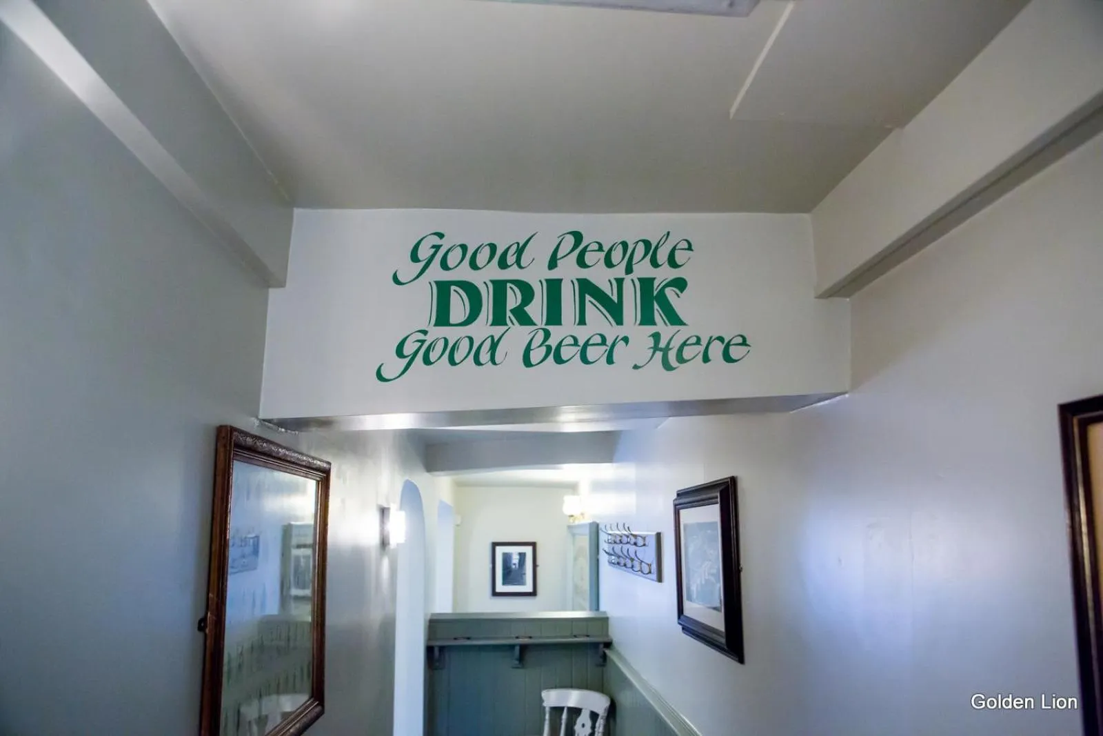 Lounge or bar in The Golden Lion Inn