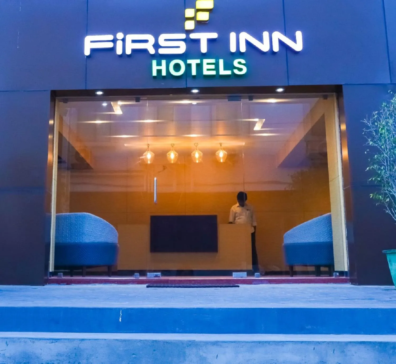 Facade/entrance in First Inn Hotels Chennai