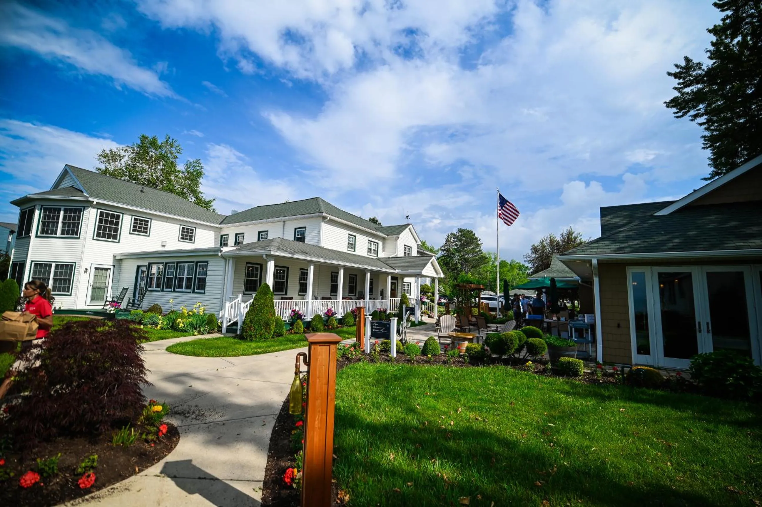 Property building in The Lakehouse Inn Geneva