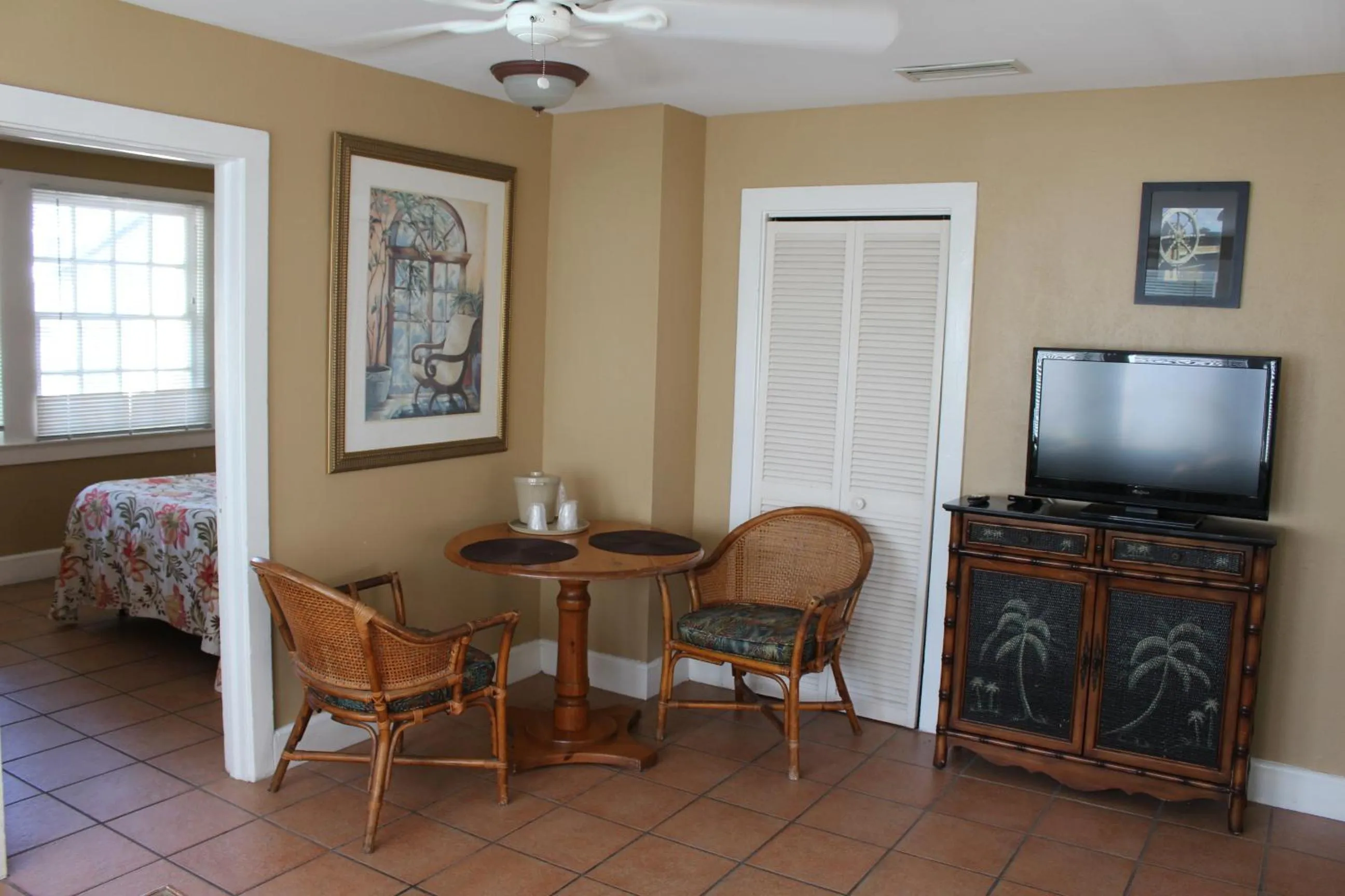 Living room in The Conch House Marina Resort