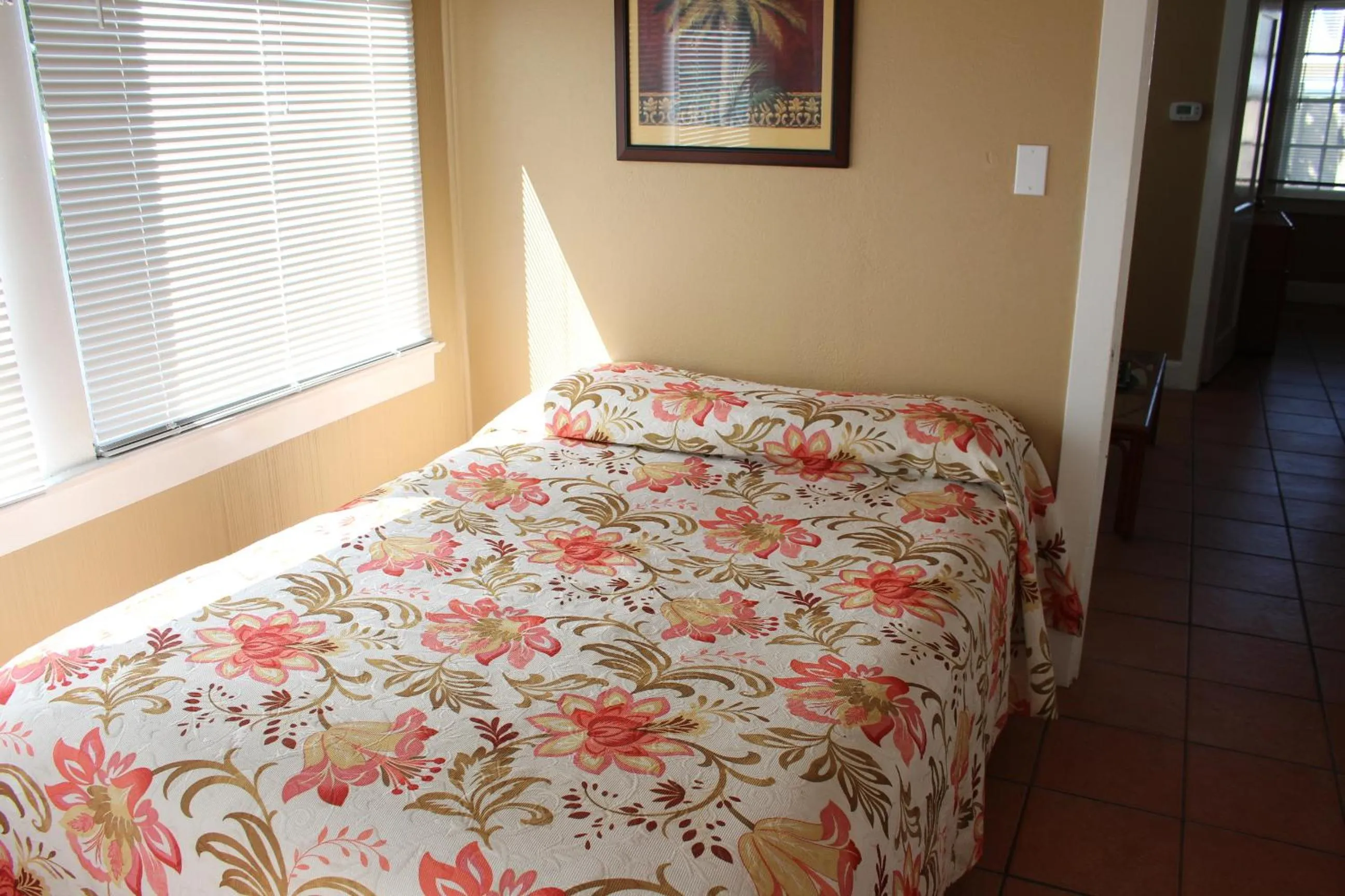 Bedroom, Bed in The Conch House Marina Resort