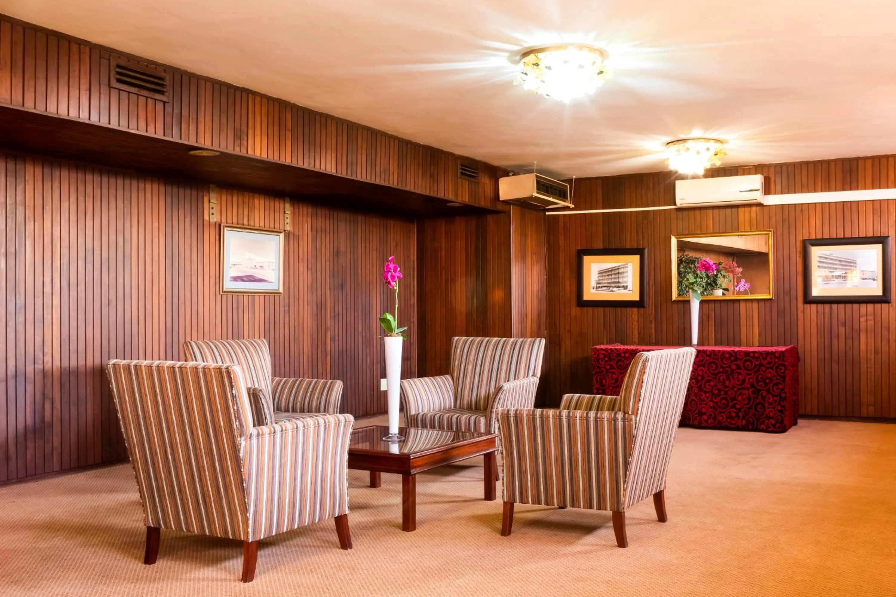 Lounge or bar in Elgro Hotel Potchefstroom