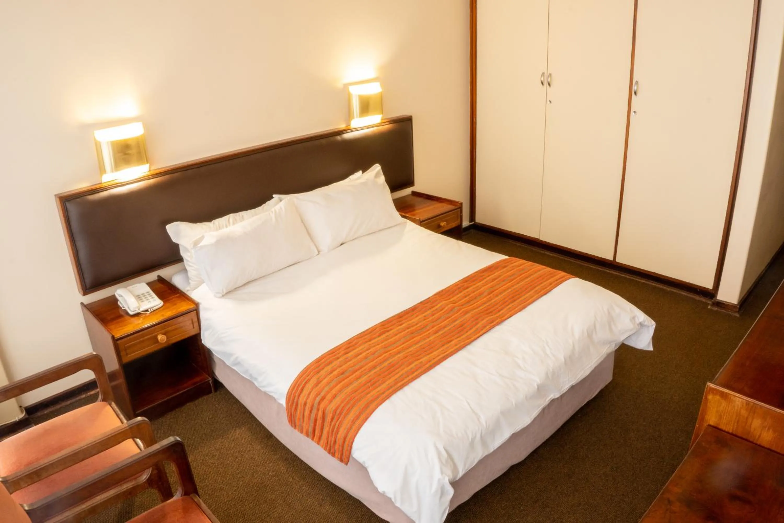 Bedroom, Bed in Elgro Hotel Potchefstroom