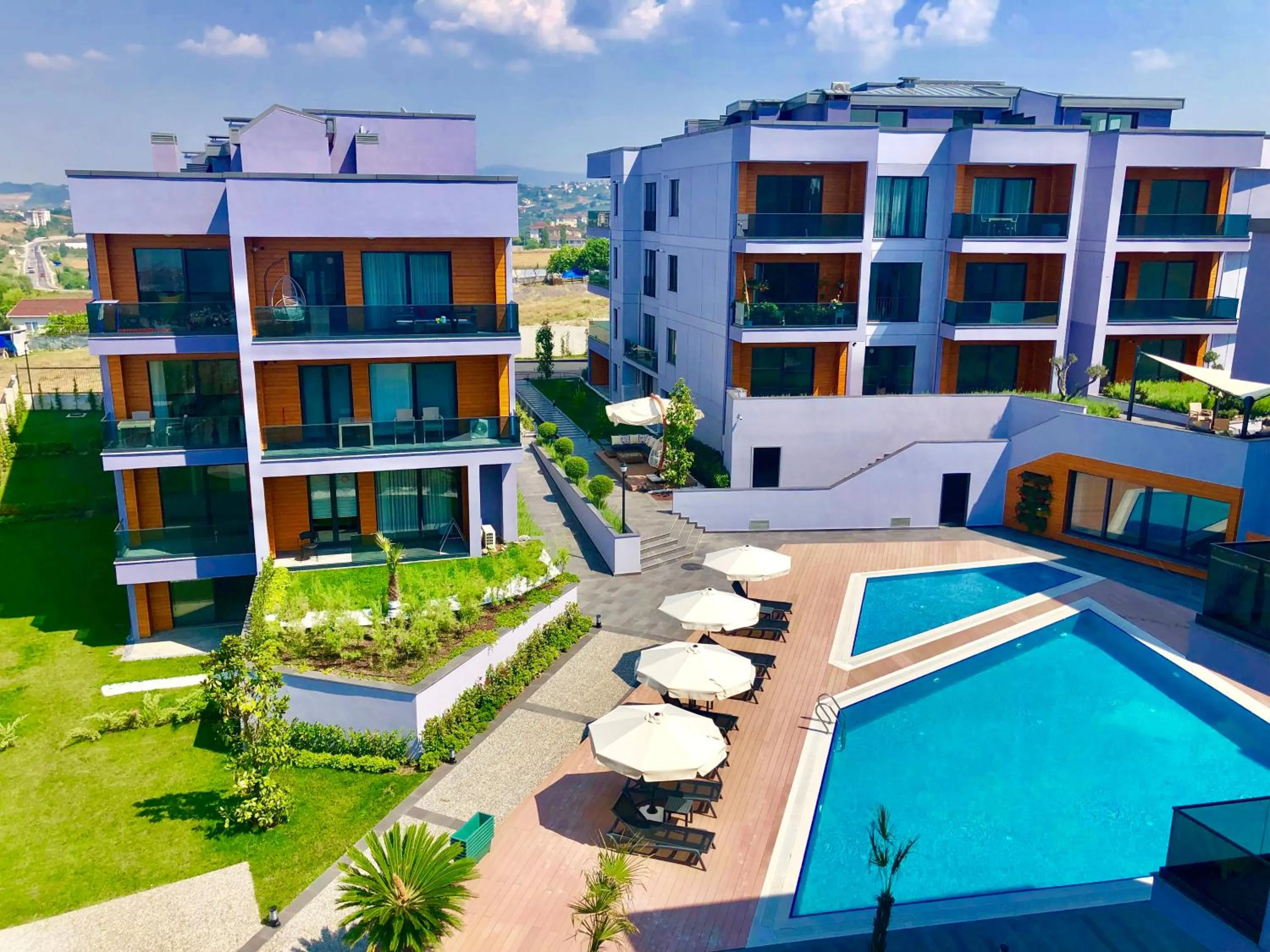 Property building in Green Hills Suites