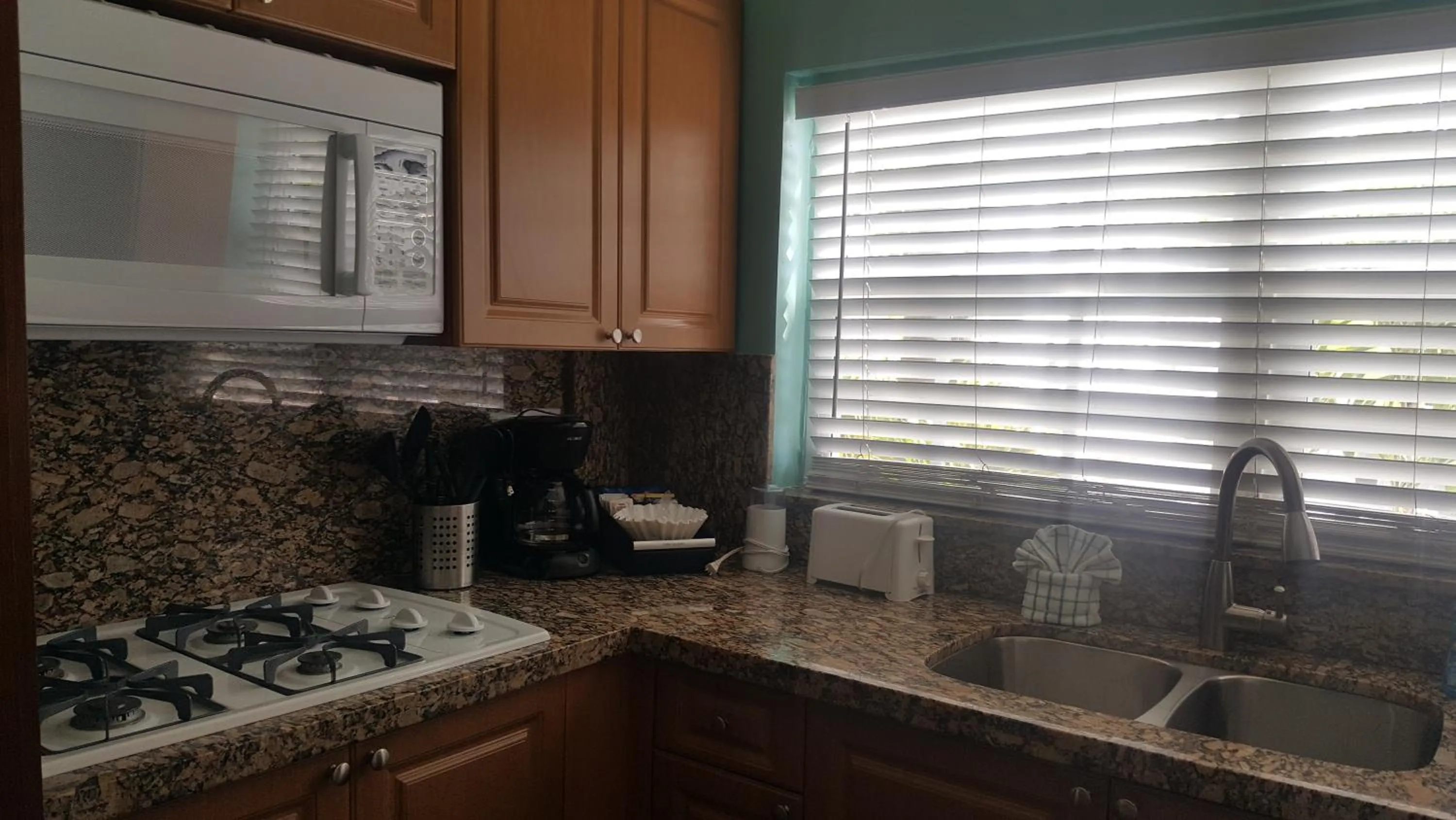 Courtney's Place Historic Cottages & Inns