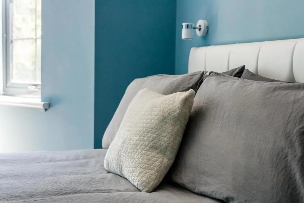 Bedroom in OYO Ruby Pub & Hotel