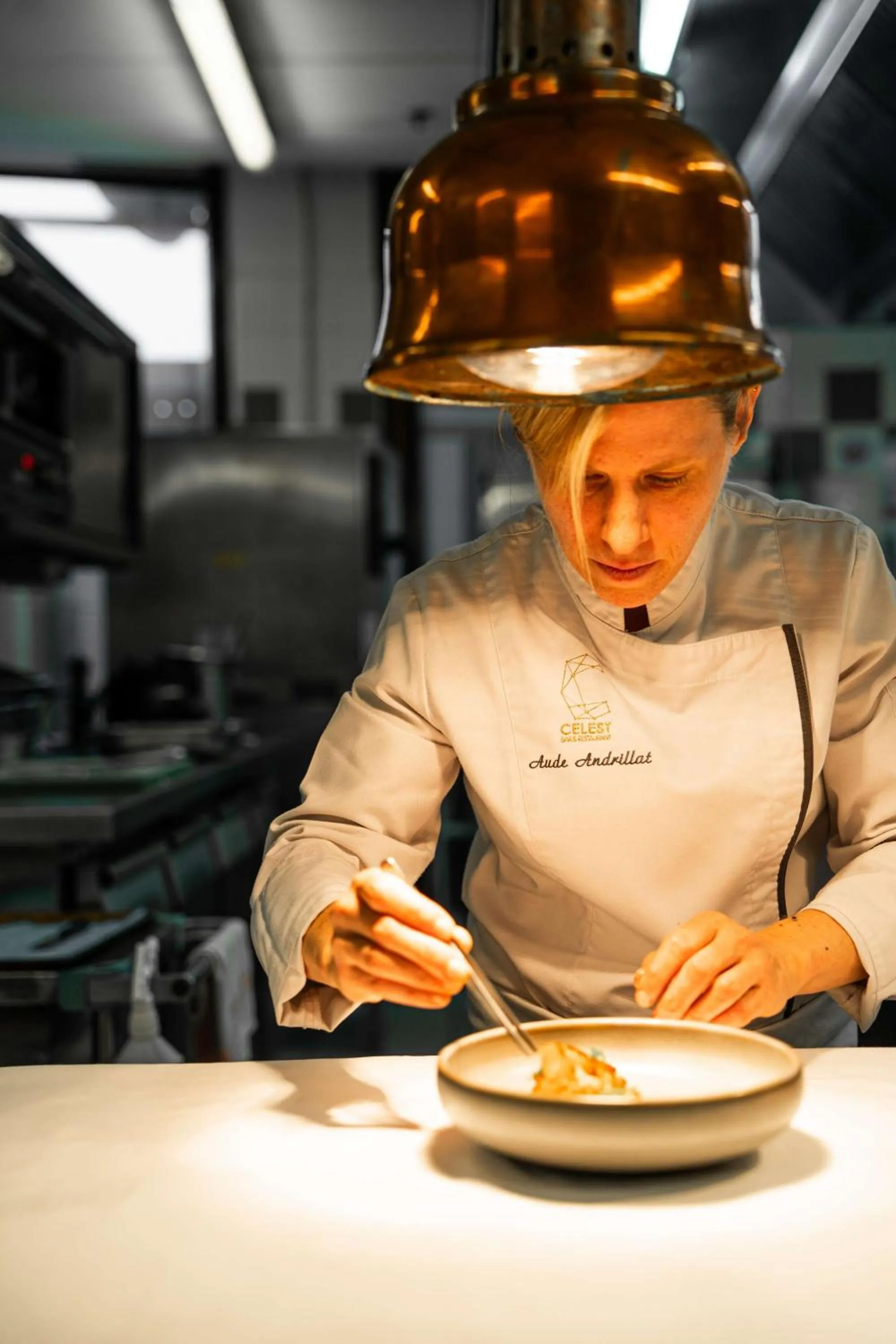 Restaurant/places to eat in Radisson Blu Hotel, Lyon