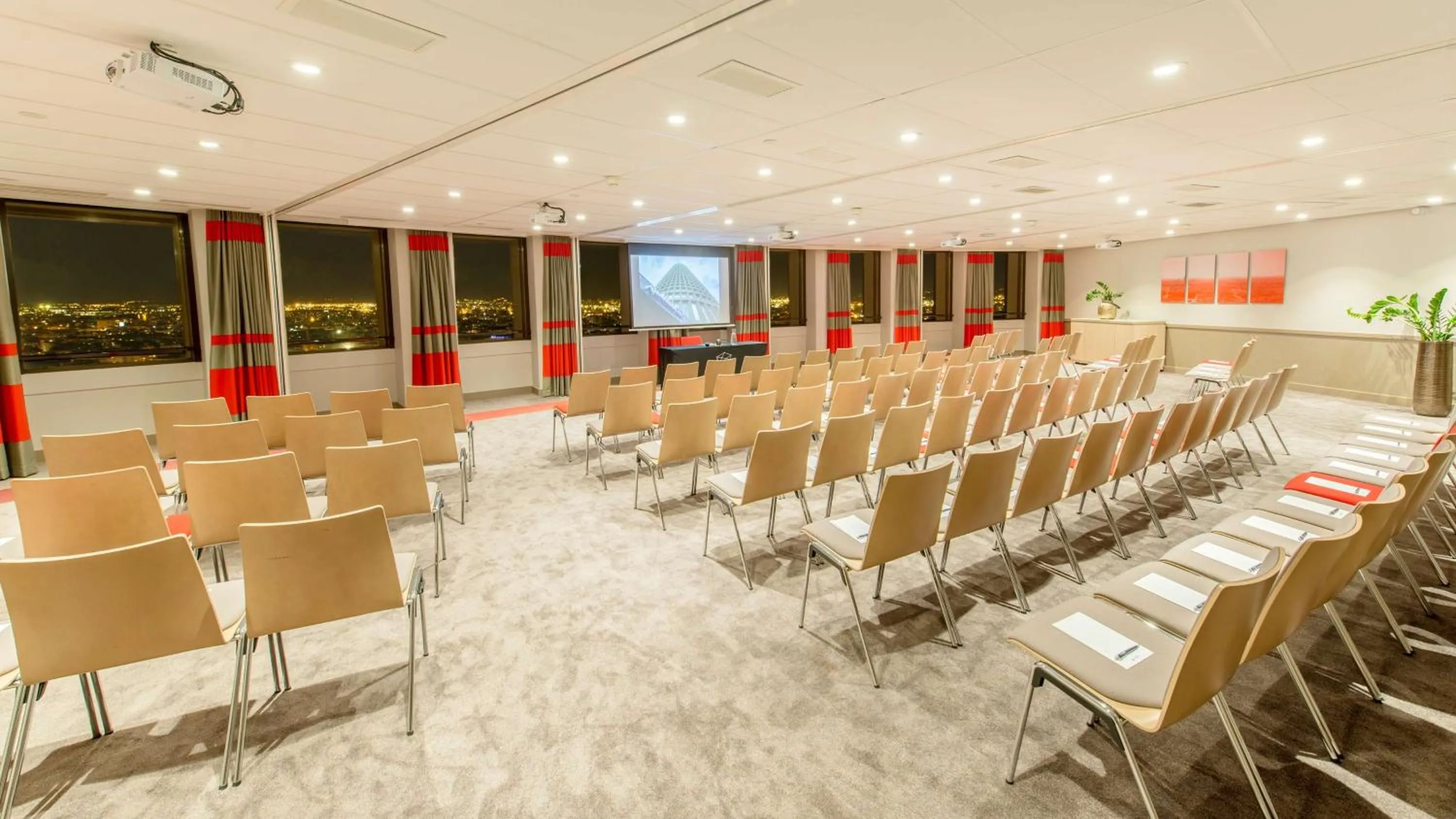 Meeting/conference room in Radisson Blu Hotel, Lyon