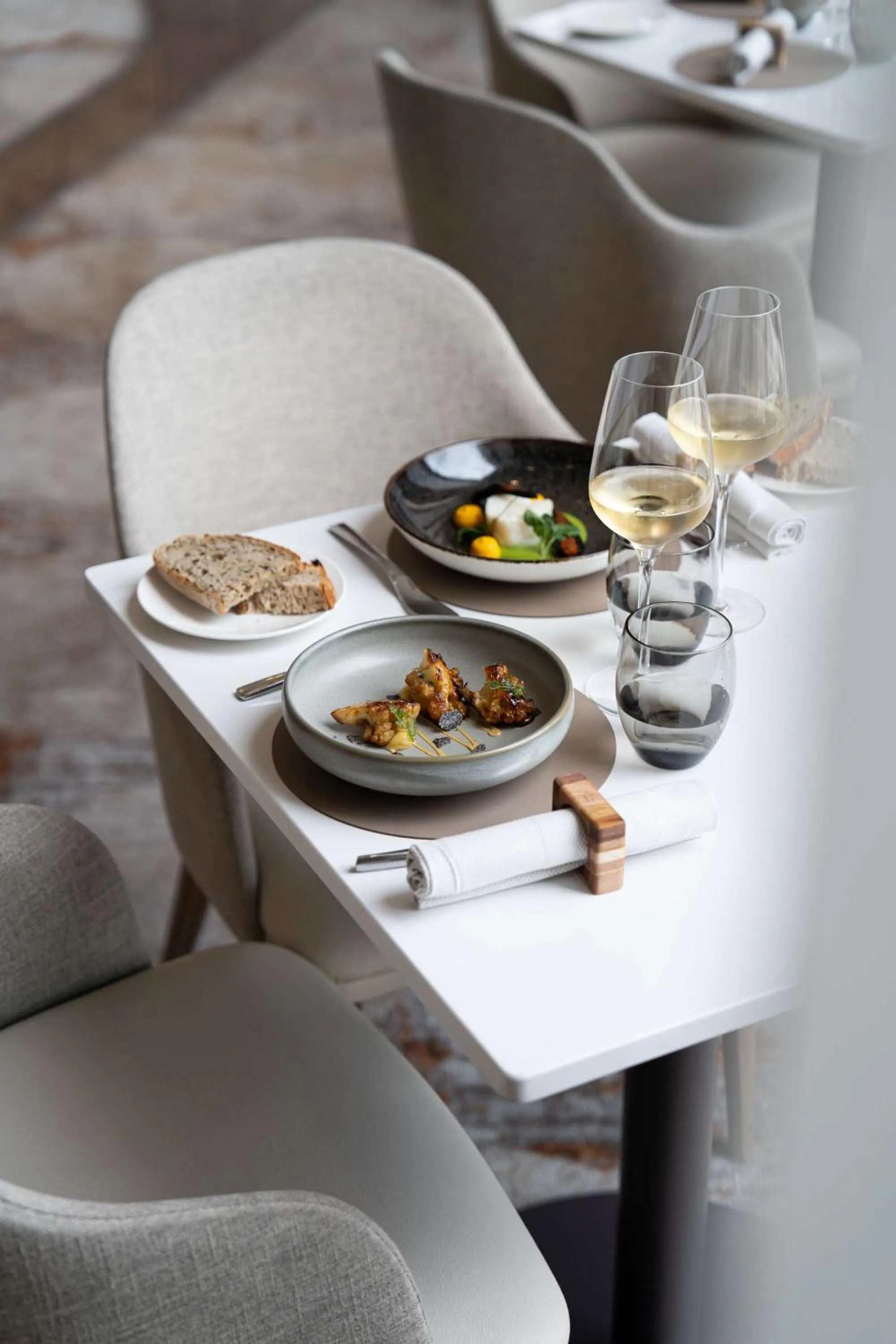 Restaurant/places to eat in Radisson Blu Hotel, Lyon