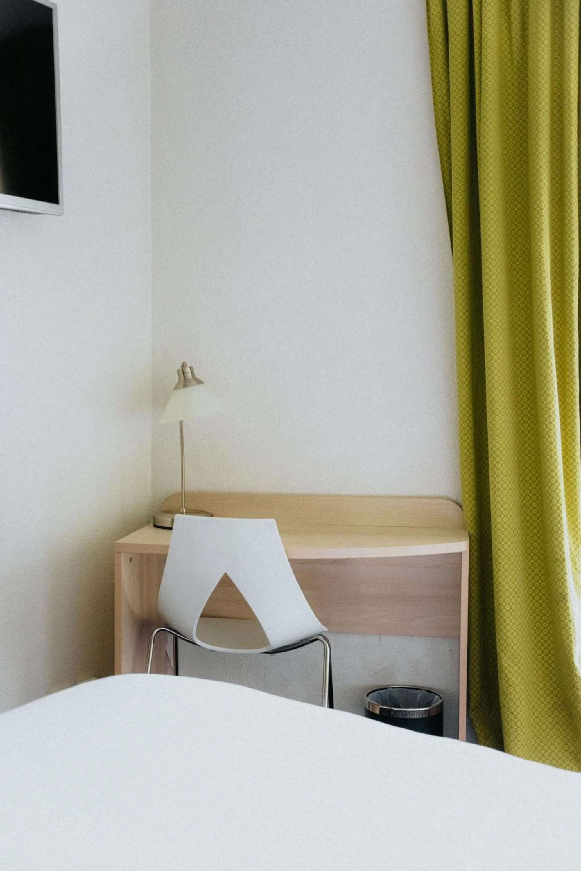 Bed in Hôtel d'Orsay Grand Matabiau