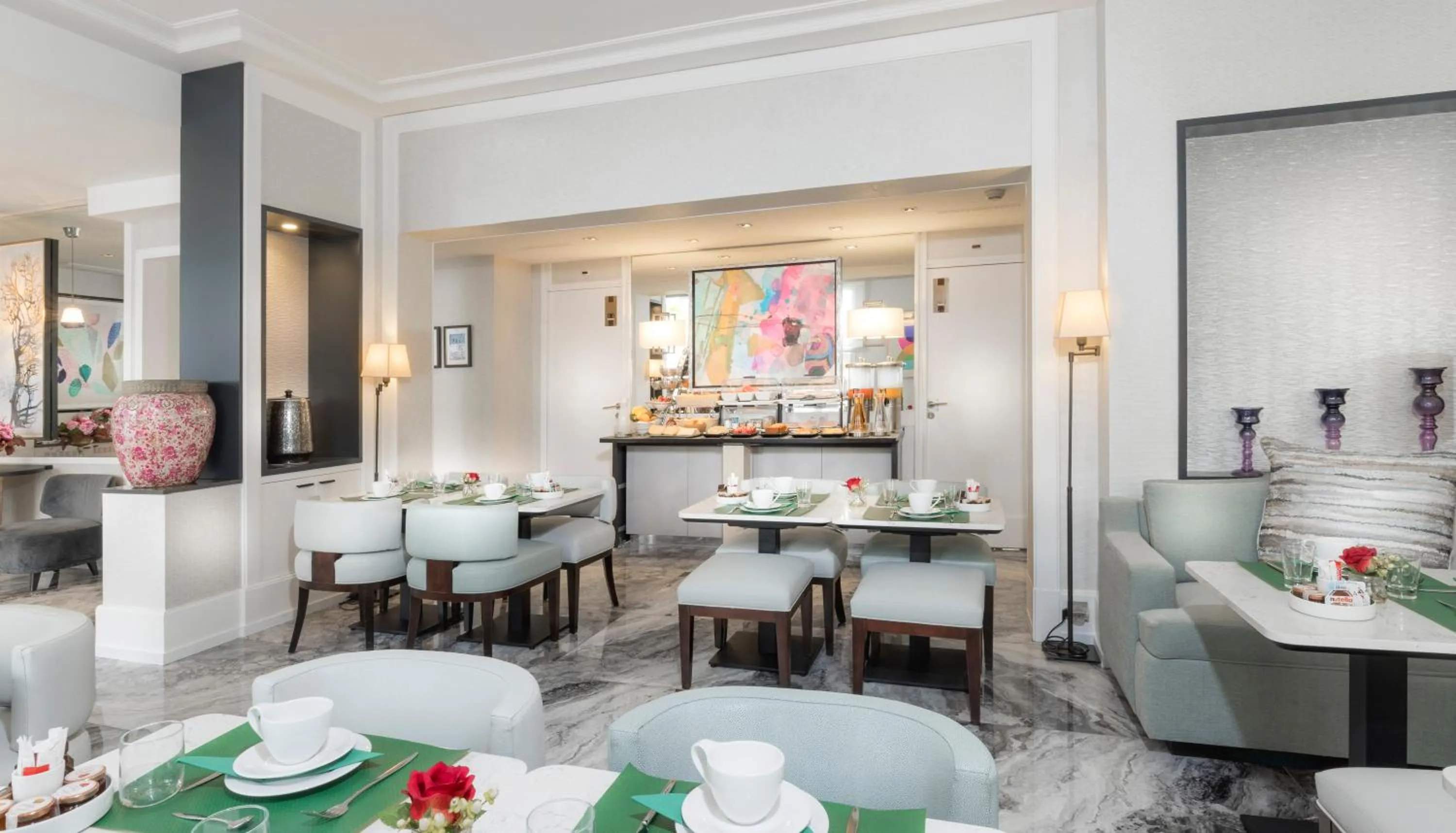 Breakfast in Hôtel Du Bois Champs-Elysées