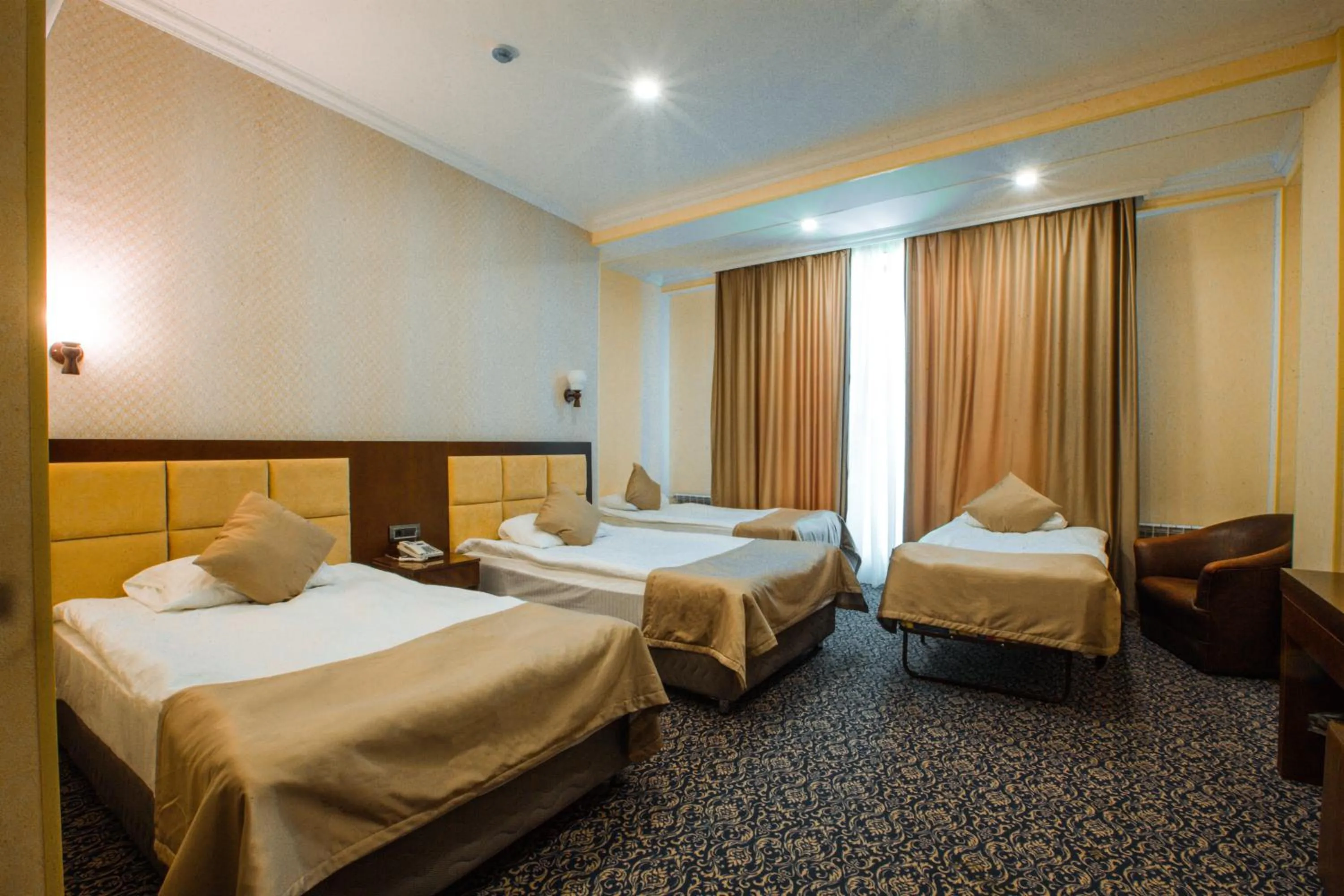 Property building, Bed in Ruma Qala Hotel