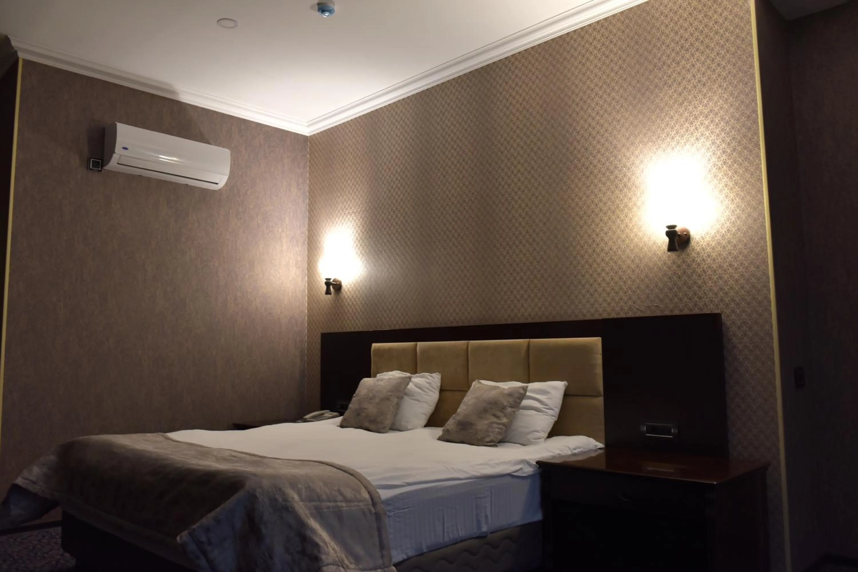 Bed in Ruma Qala Hotel