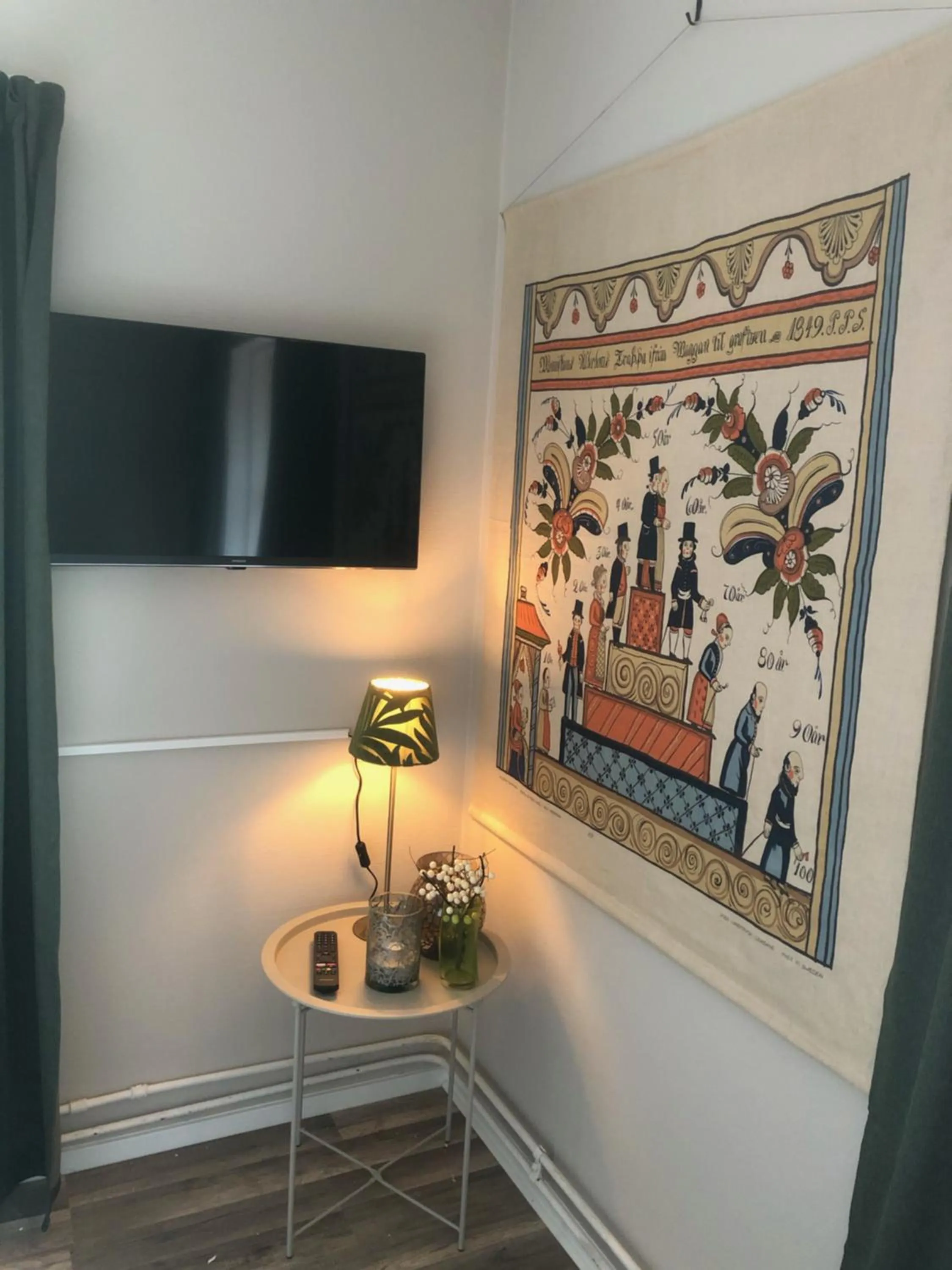 Decorative detail in Sjugare Gård Bed & Breakfast