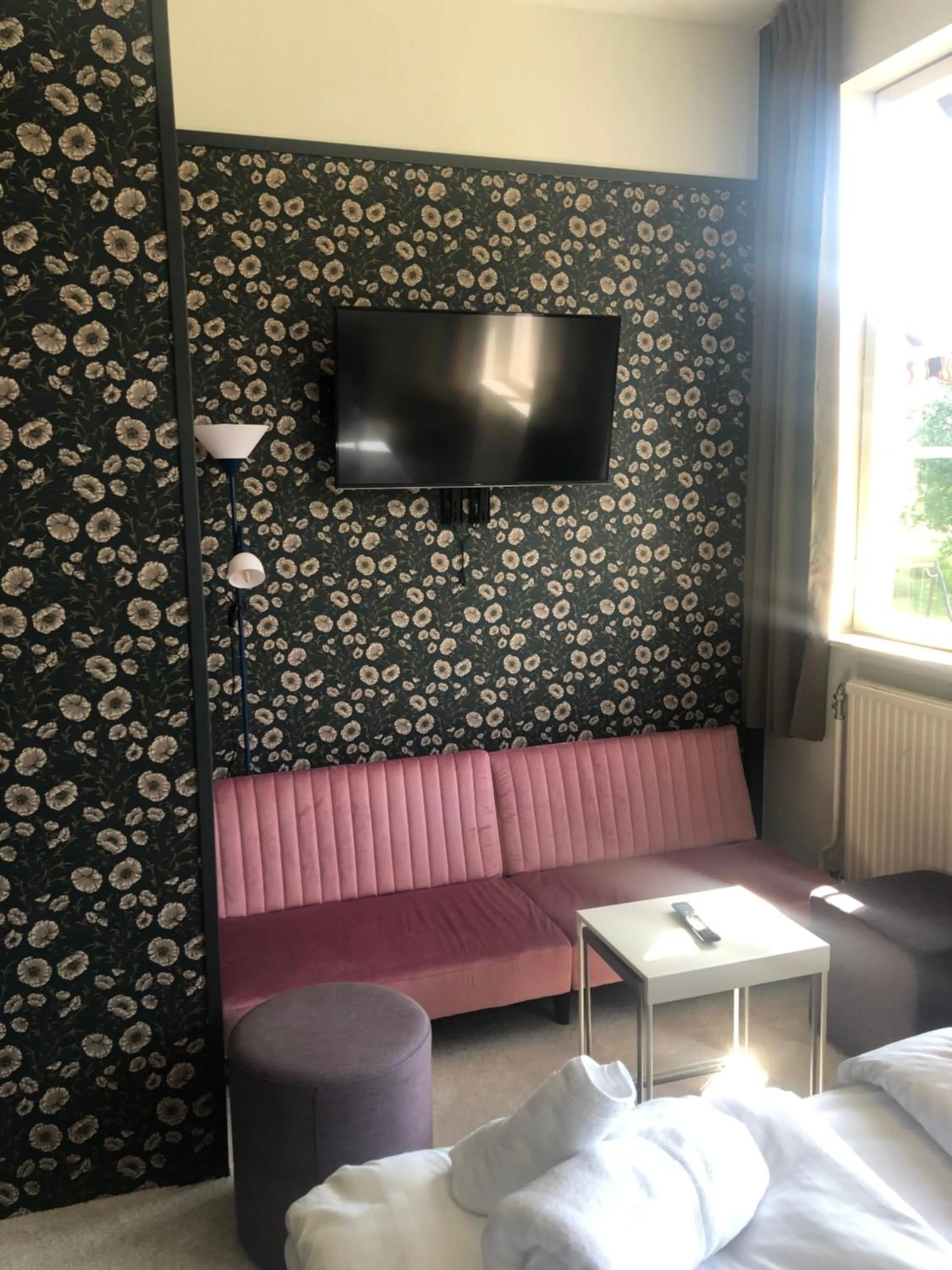 Seating area in Sjugare Gård Bed & Breakfast