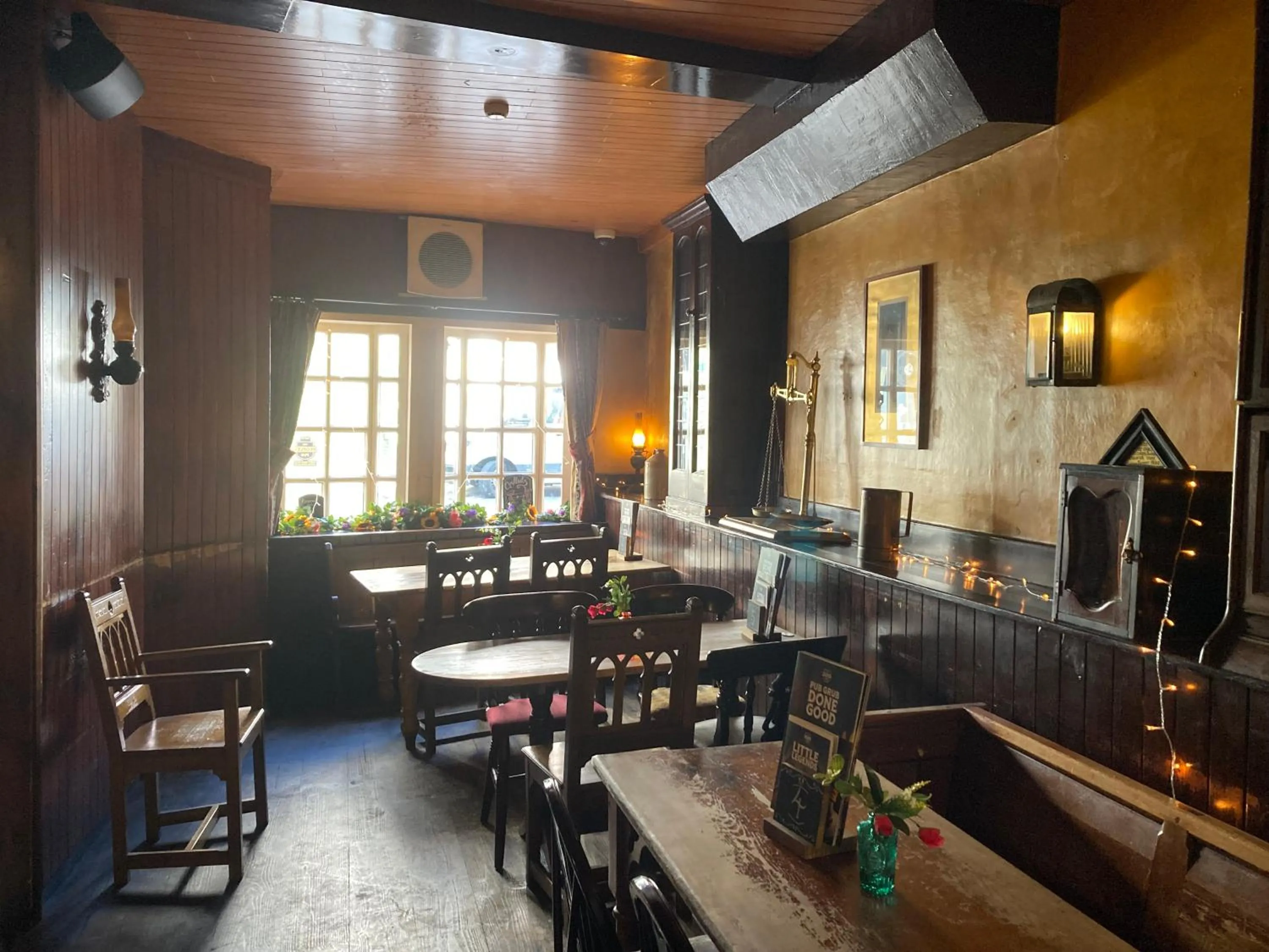 Restaurant/places to eat in Golden Fleece York