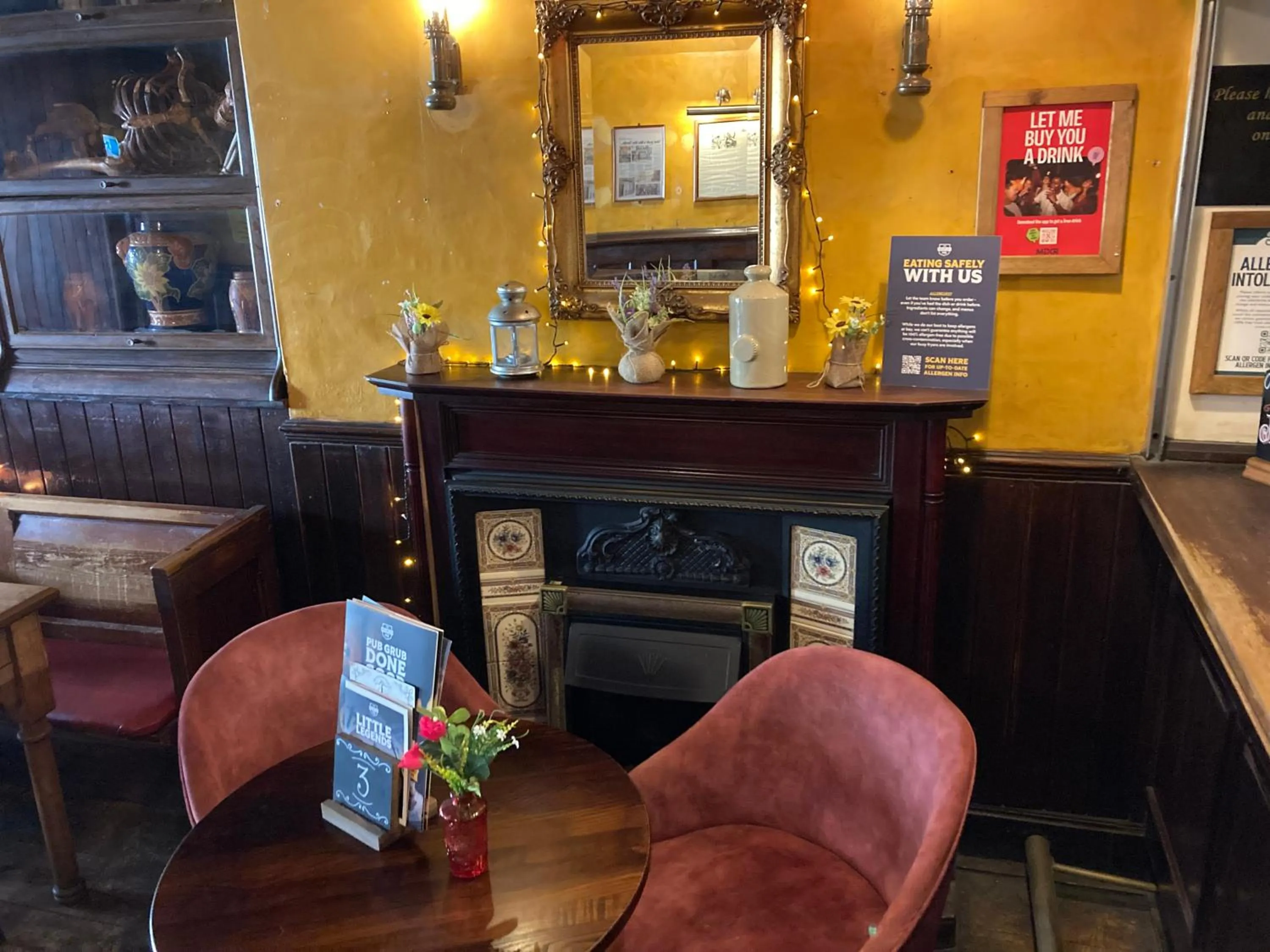Lounge or bar in Golden Fleece York