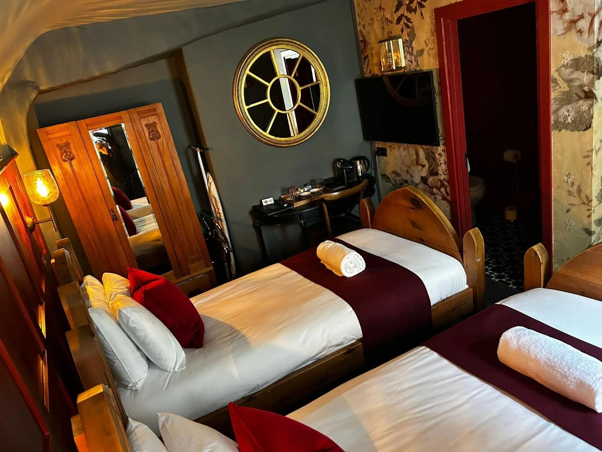 Bed in Golden Fleece York