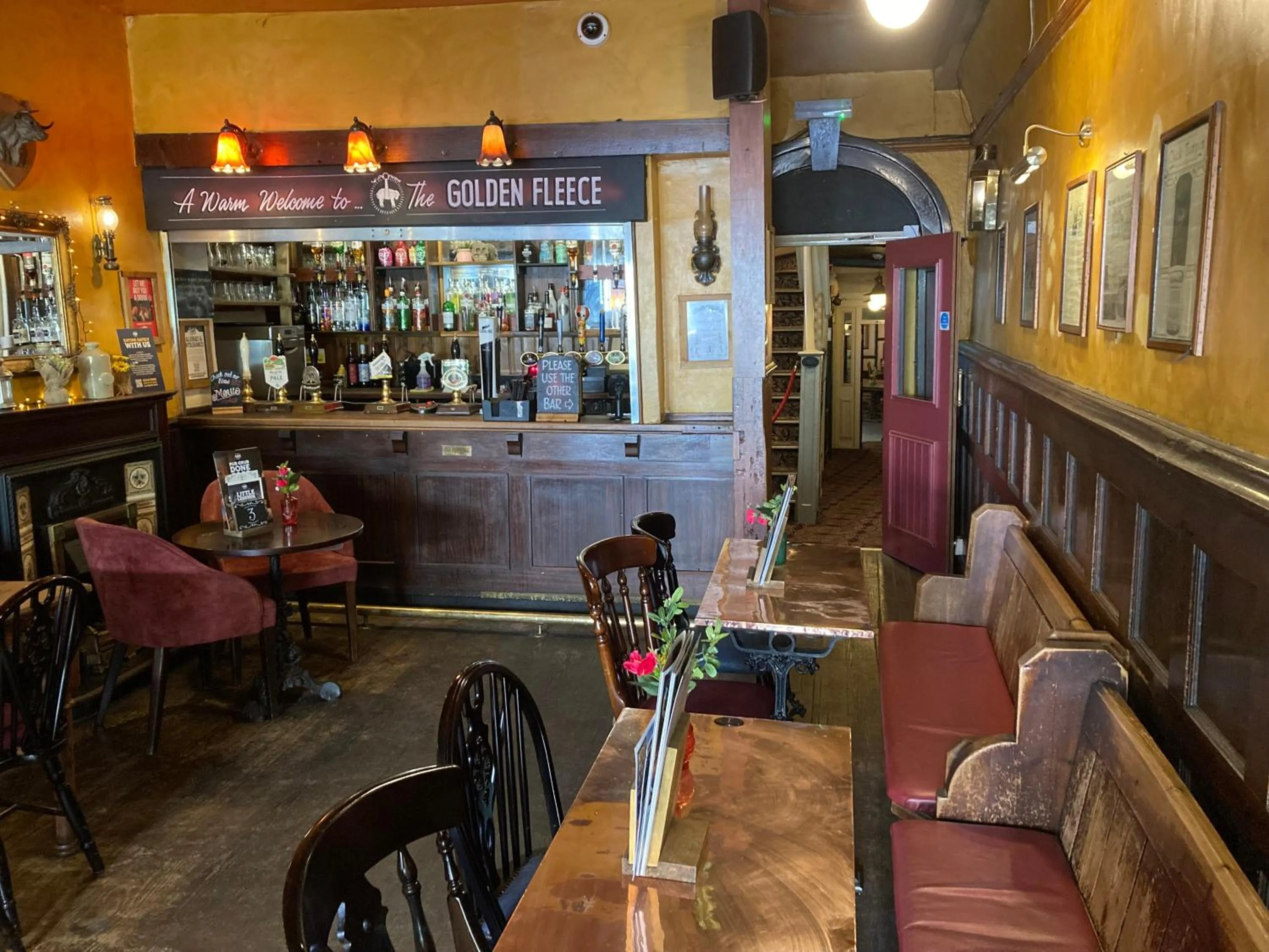 Lounge or bar in Golden Fleece York