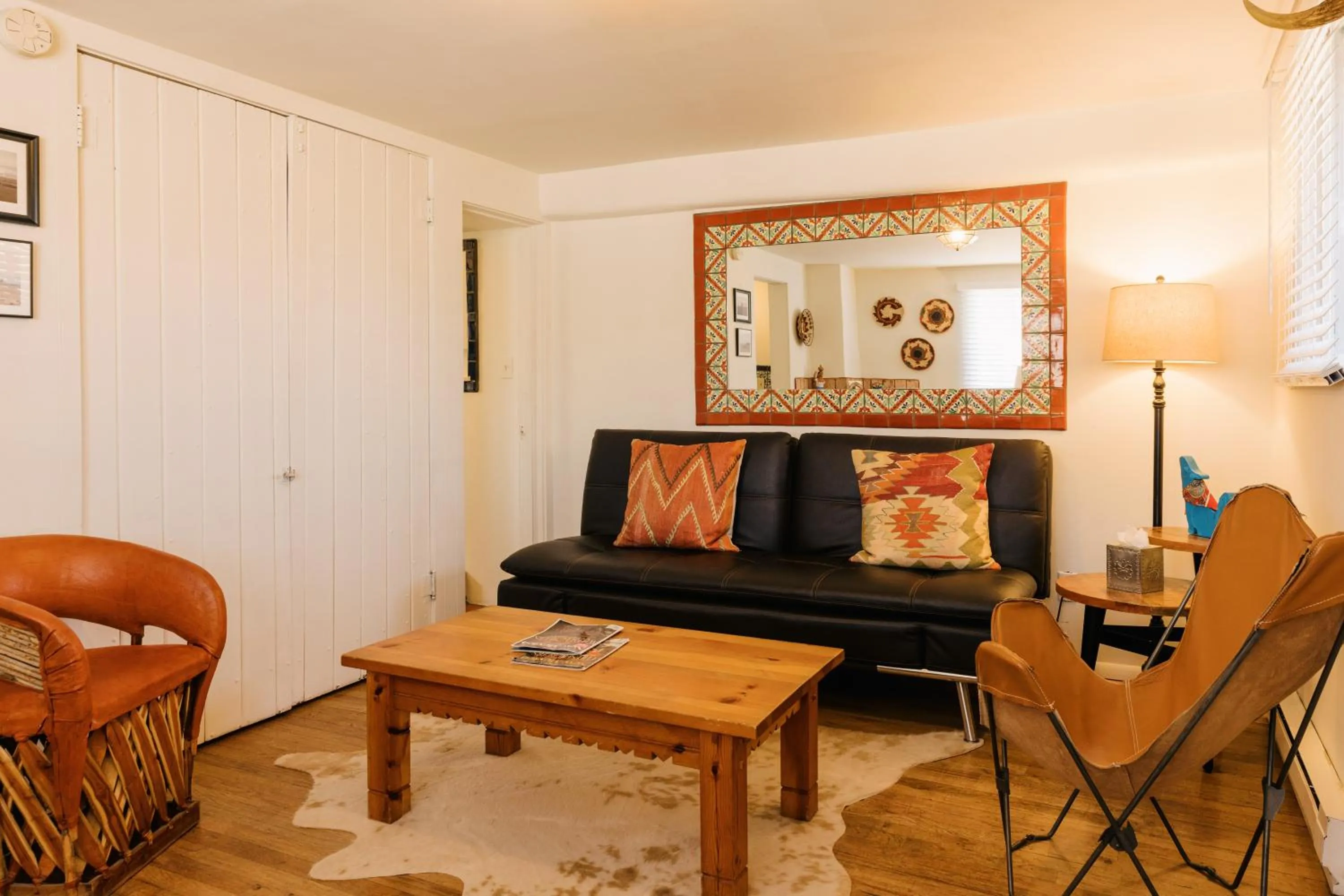Living room in Pueblo Bonito Inn