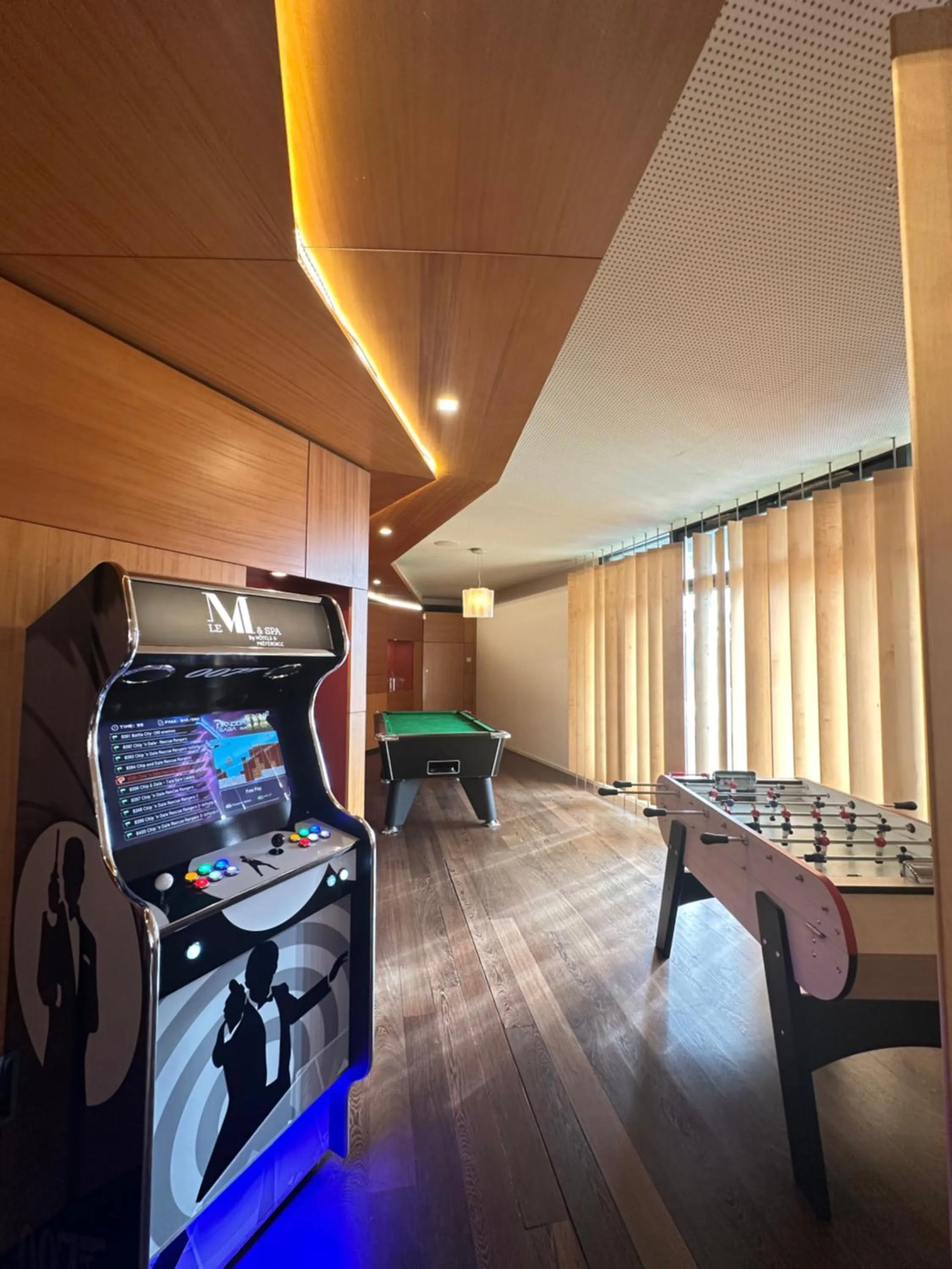Game Room in Le M & Spa Bordeaux Aéroport by Hôtels & Préférence