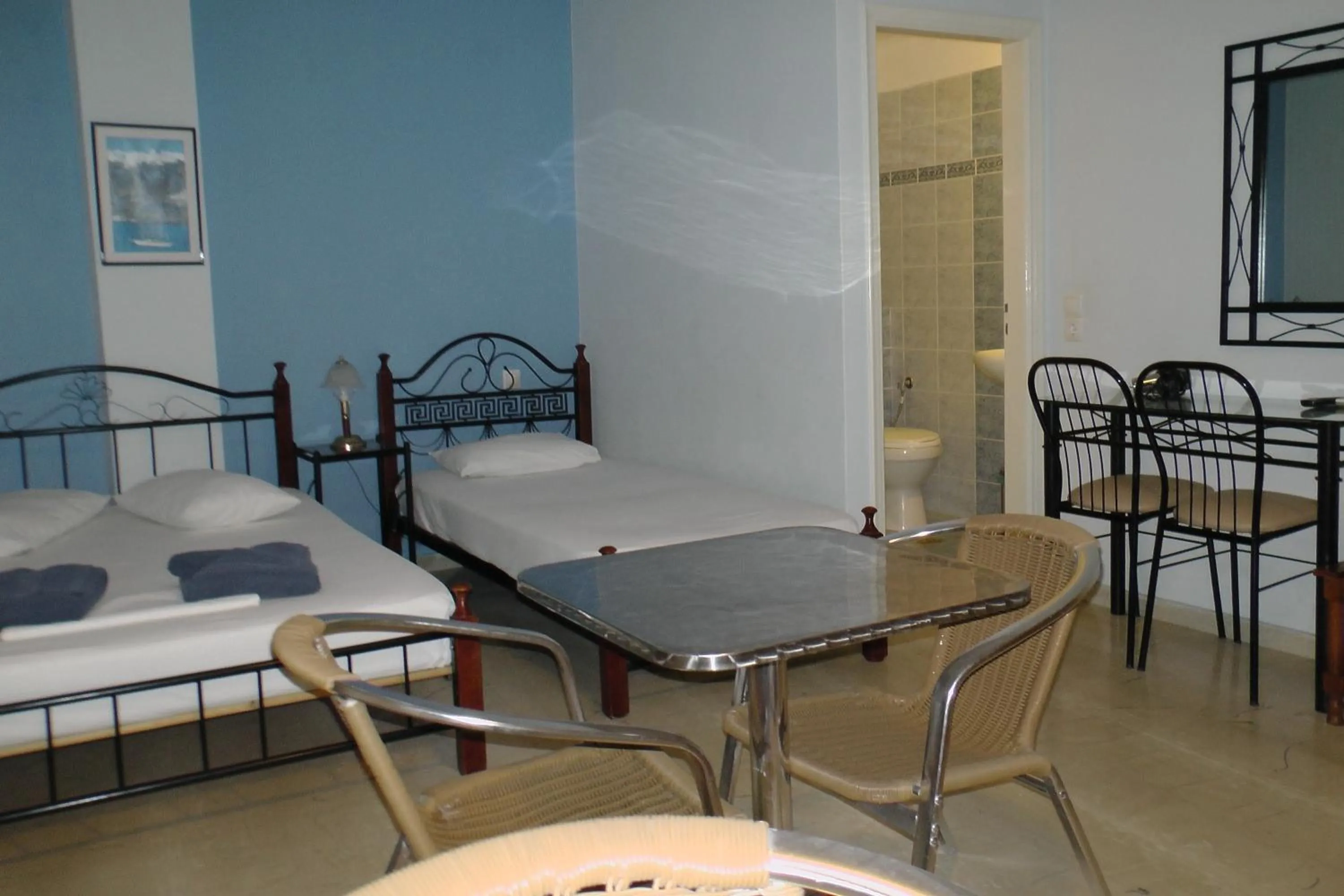 Photo of the whole room in Santa Magia