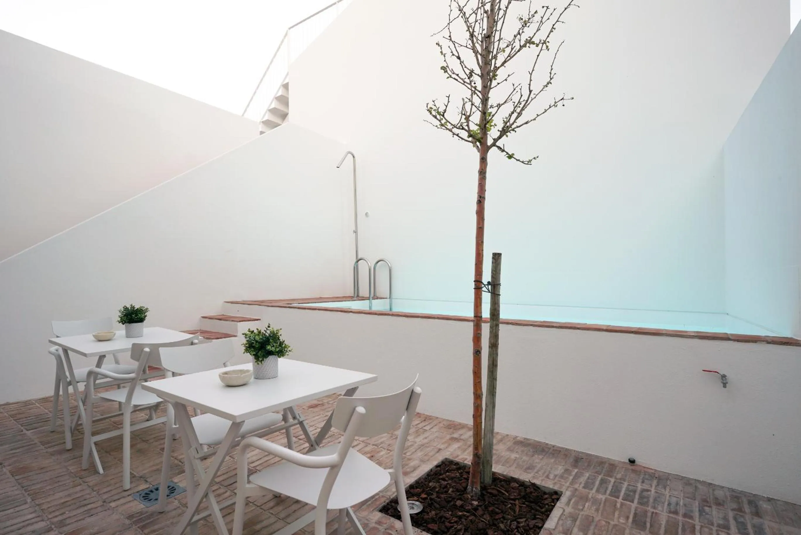 Swimming pool in Alte Tradition Guest House