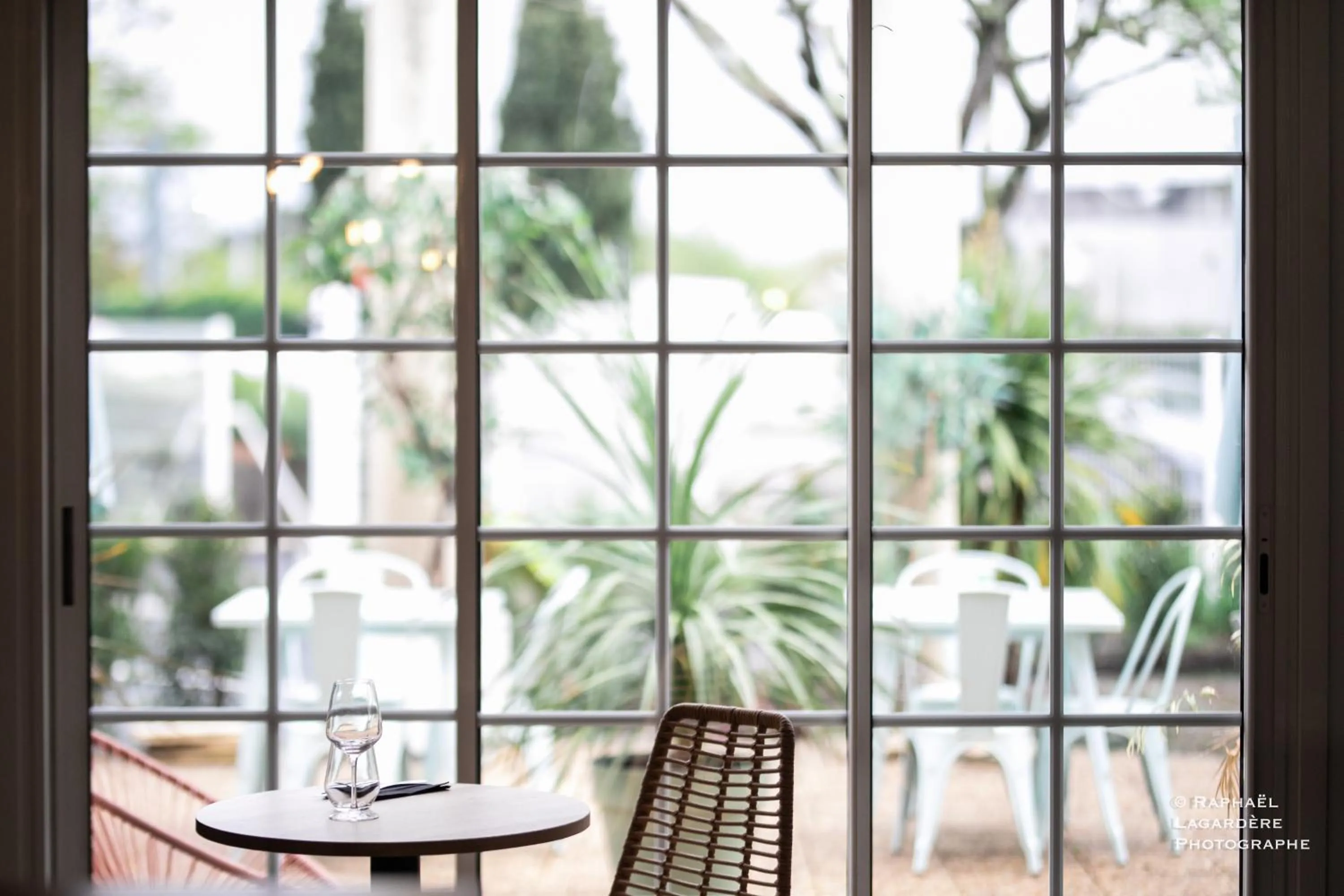 Restaurant/places to eat in The Originals City Hôtel Bordeaux Porte du Bassin