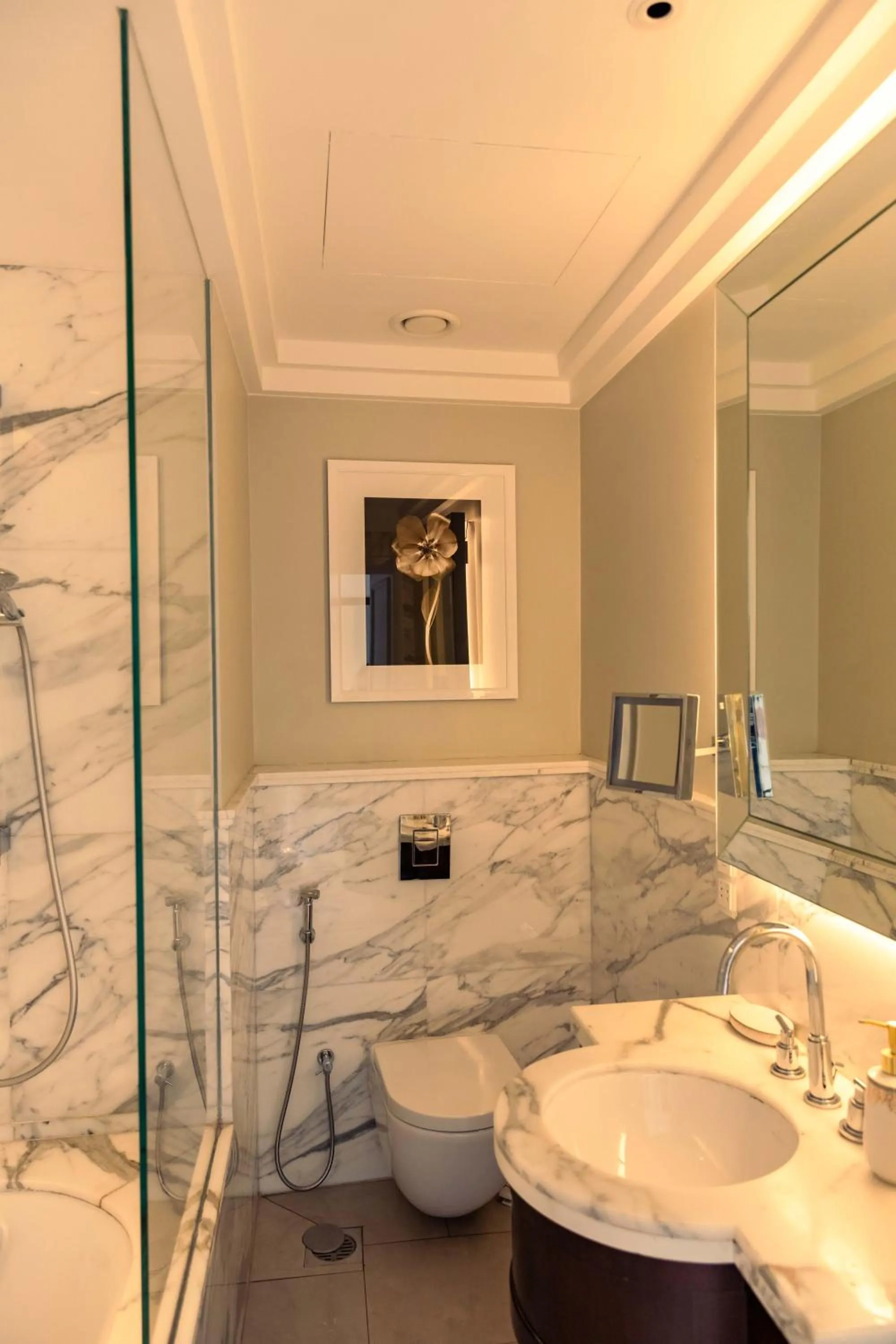 Amazing 2 bedroom with full burj view