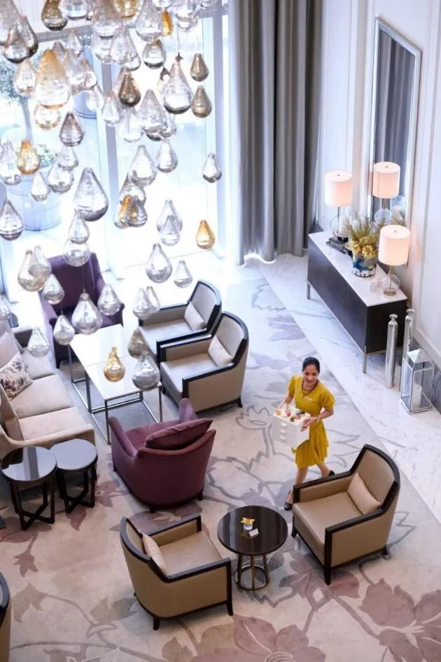 Staff in Amazing 2 bedroom with full burj view