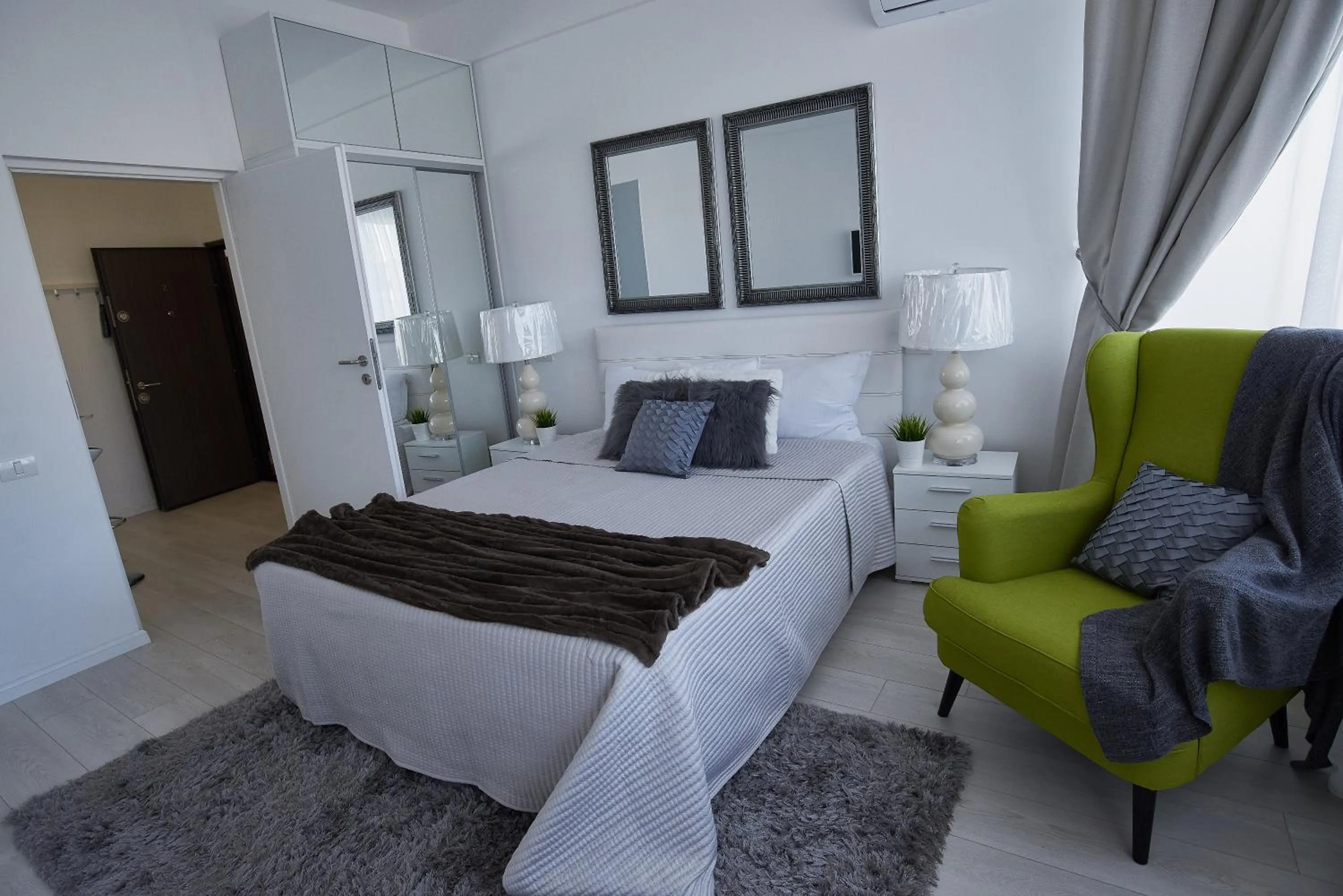 Bedroom, Bed in Metropole Apartments Old Town