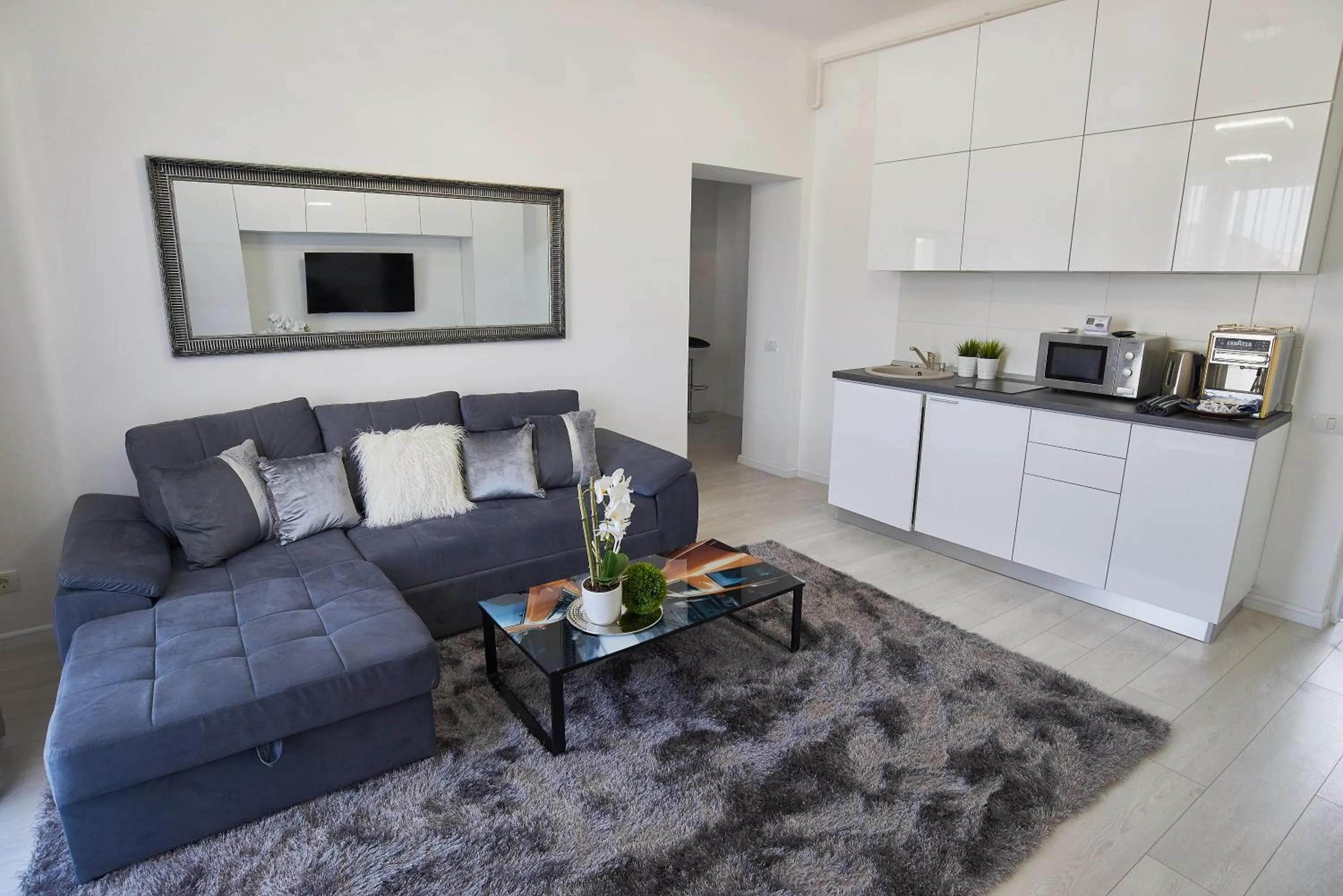 Living room in Metropole Apartments Old Town