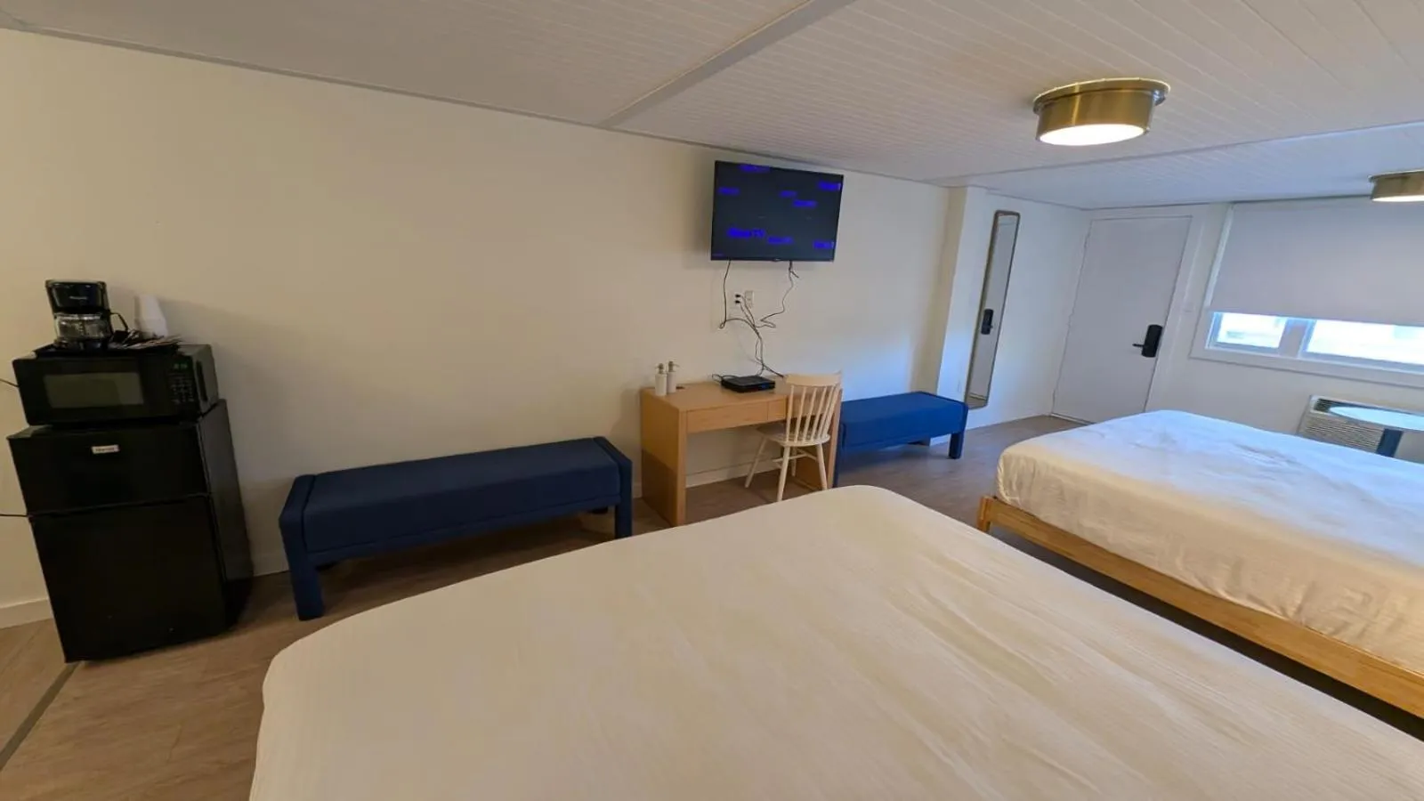 Bed in Maple Leaf Inn Lake Placid