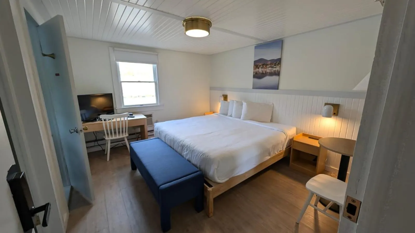 Bed in Maple Leaf Inn Lake Placid