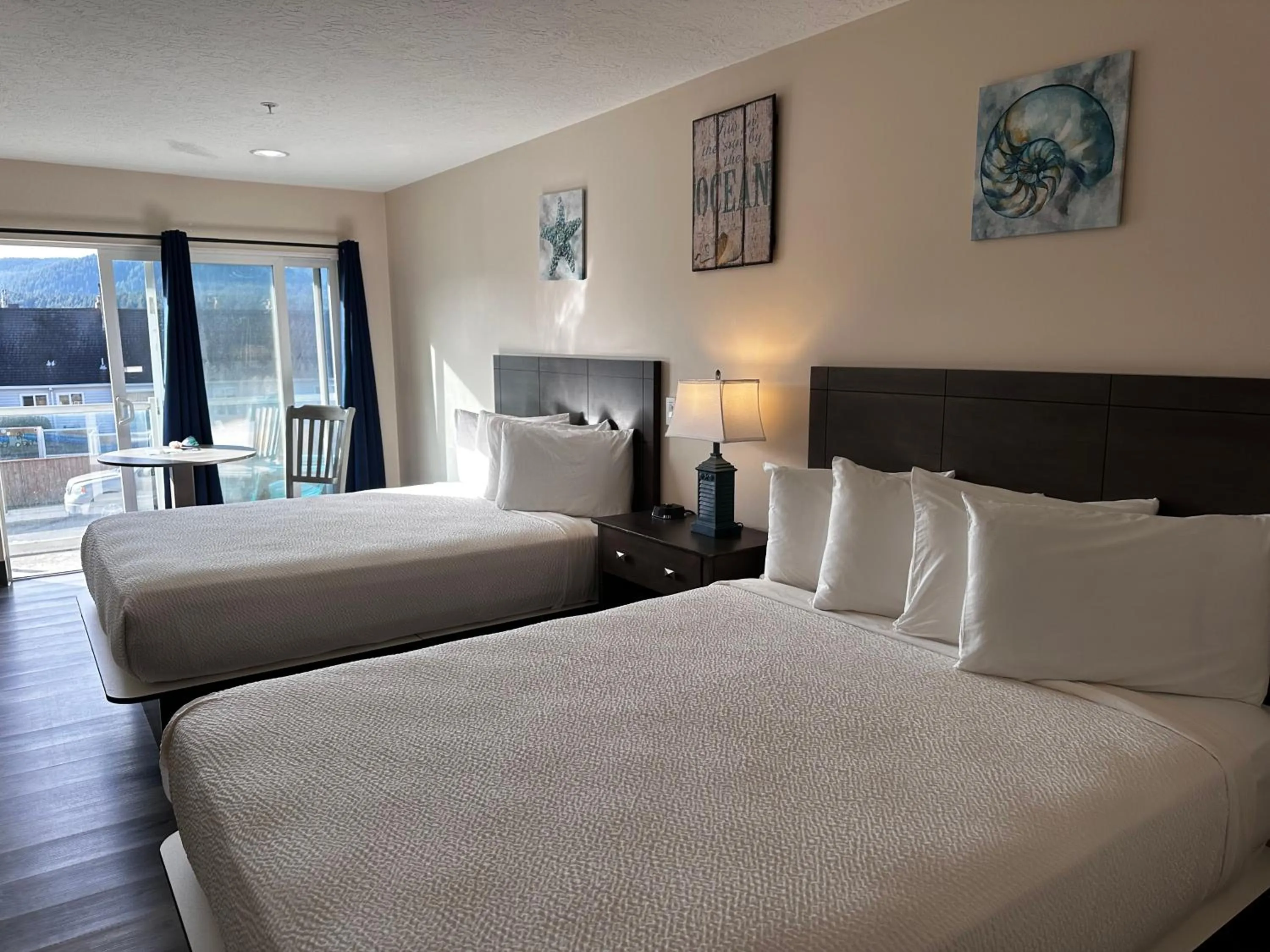 Bedroom, Bed in Inn at the Shore